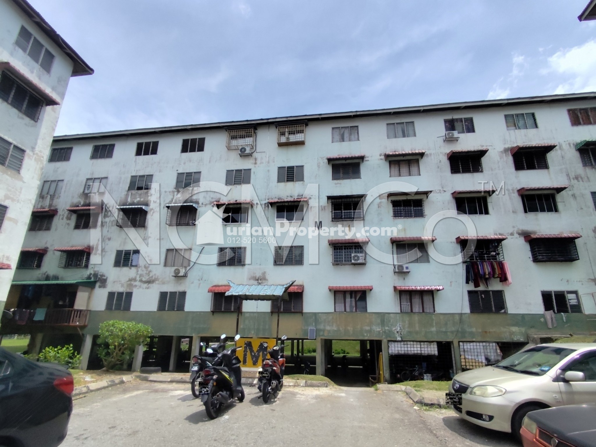 Apartment For Auction at Kenanga Apartment