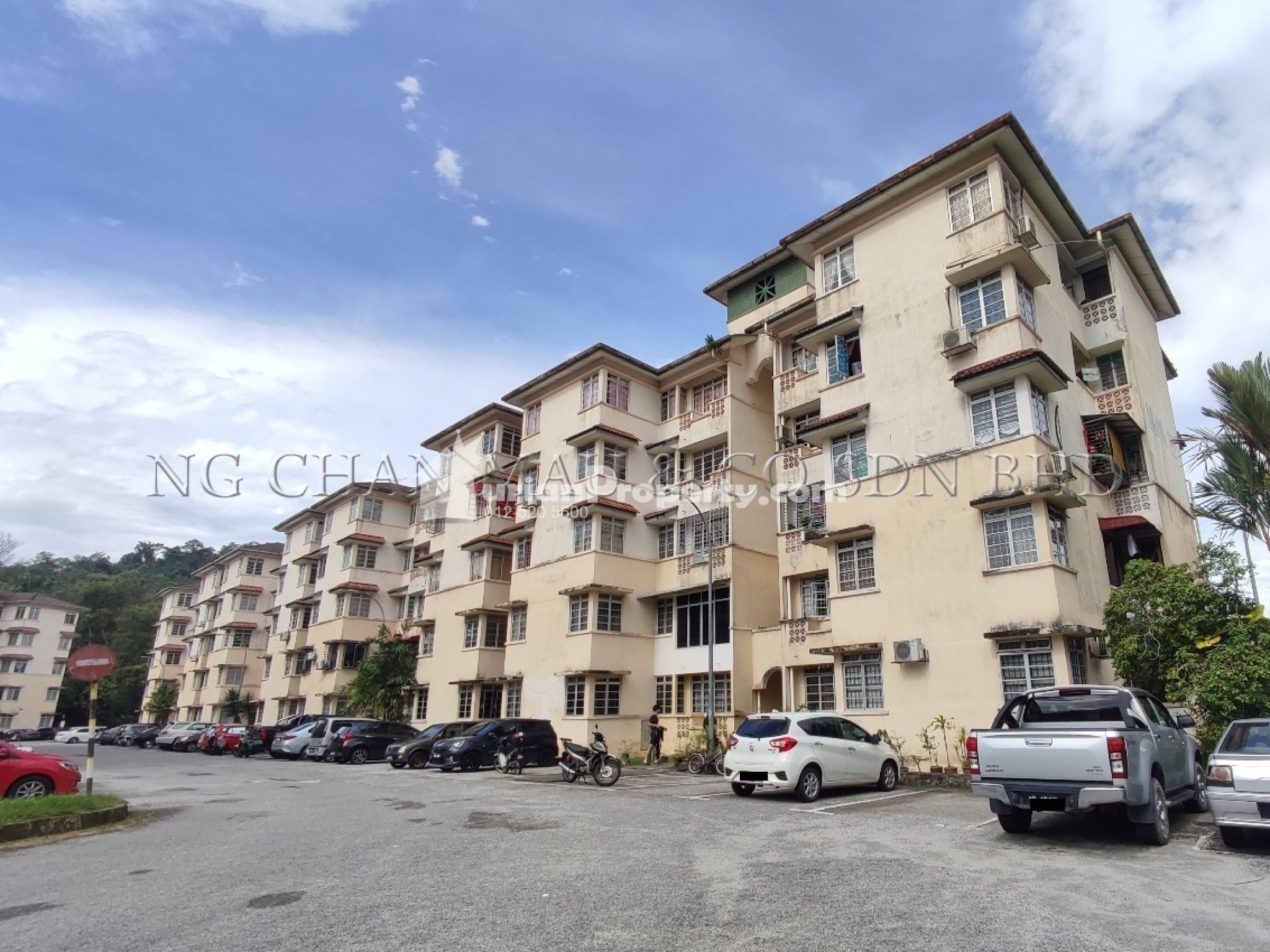 Apartment For Auction at Pangsapuri Seri Cempaka