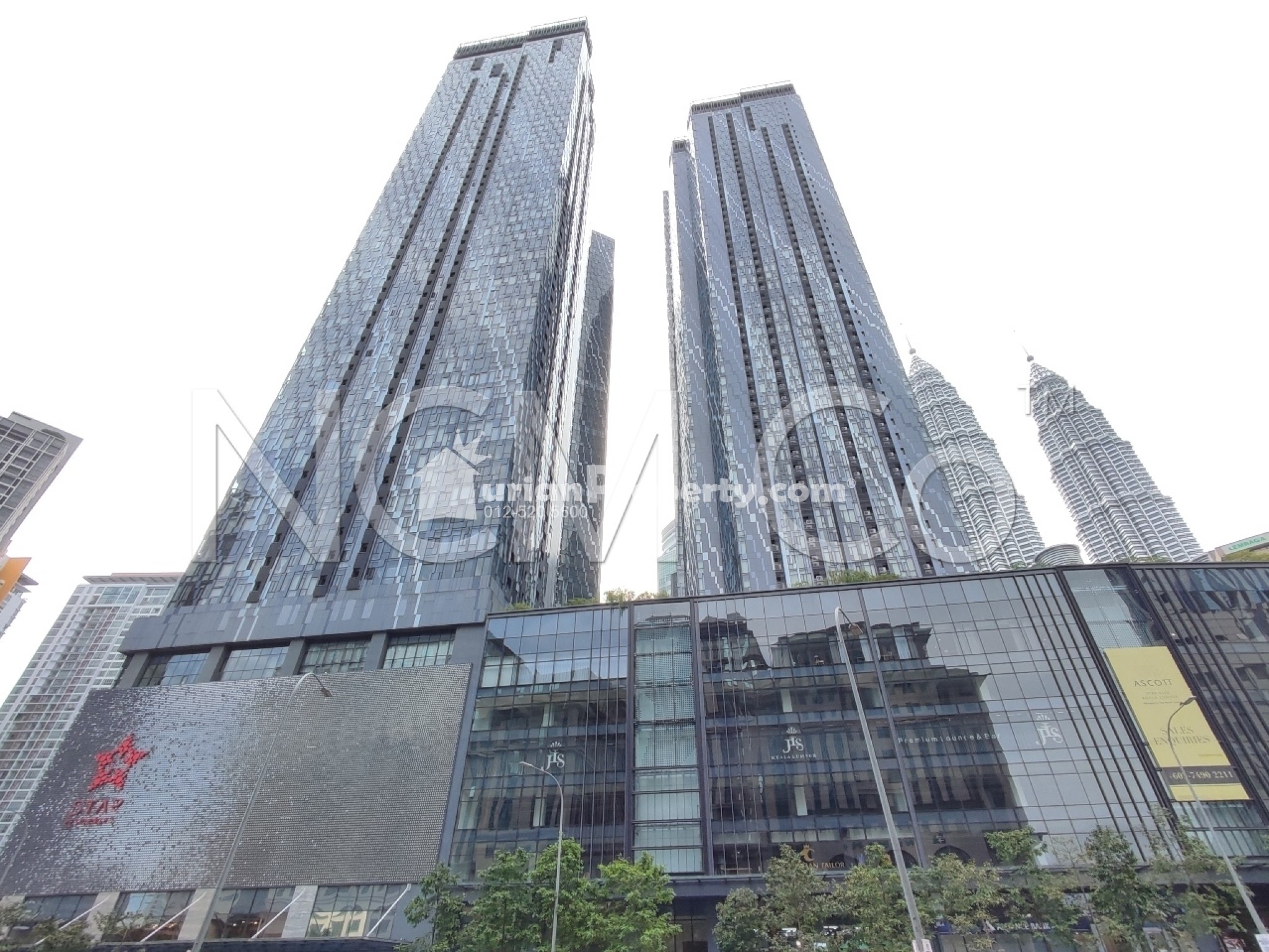 Condo For Auction at Star Residence One