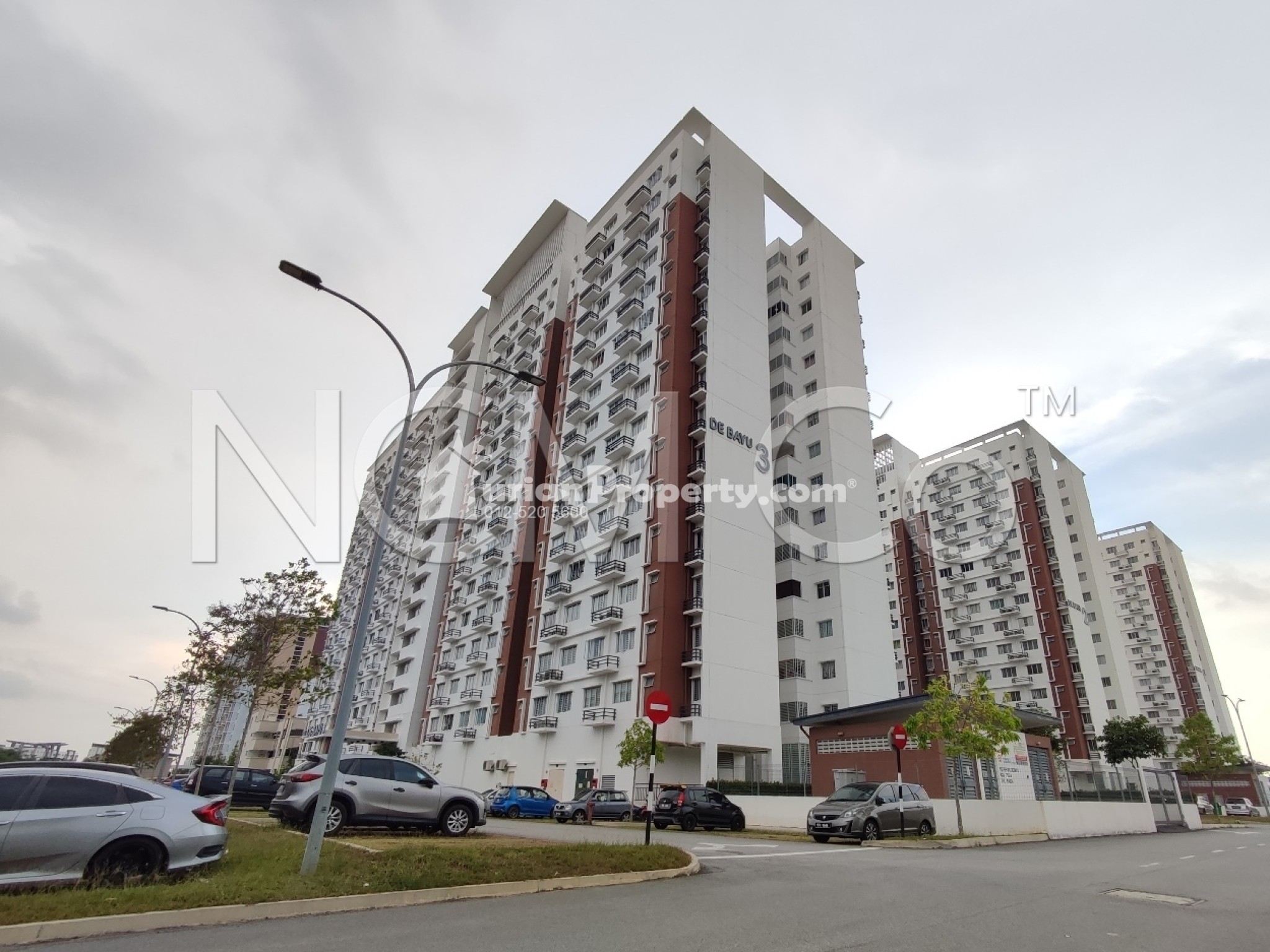 Apartment For Auction at De Bayu Apartment
