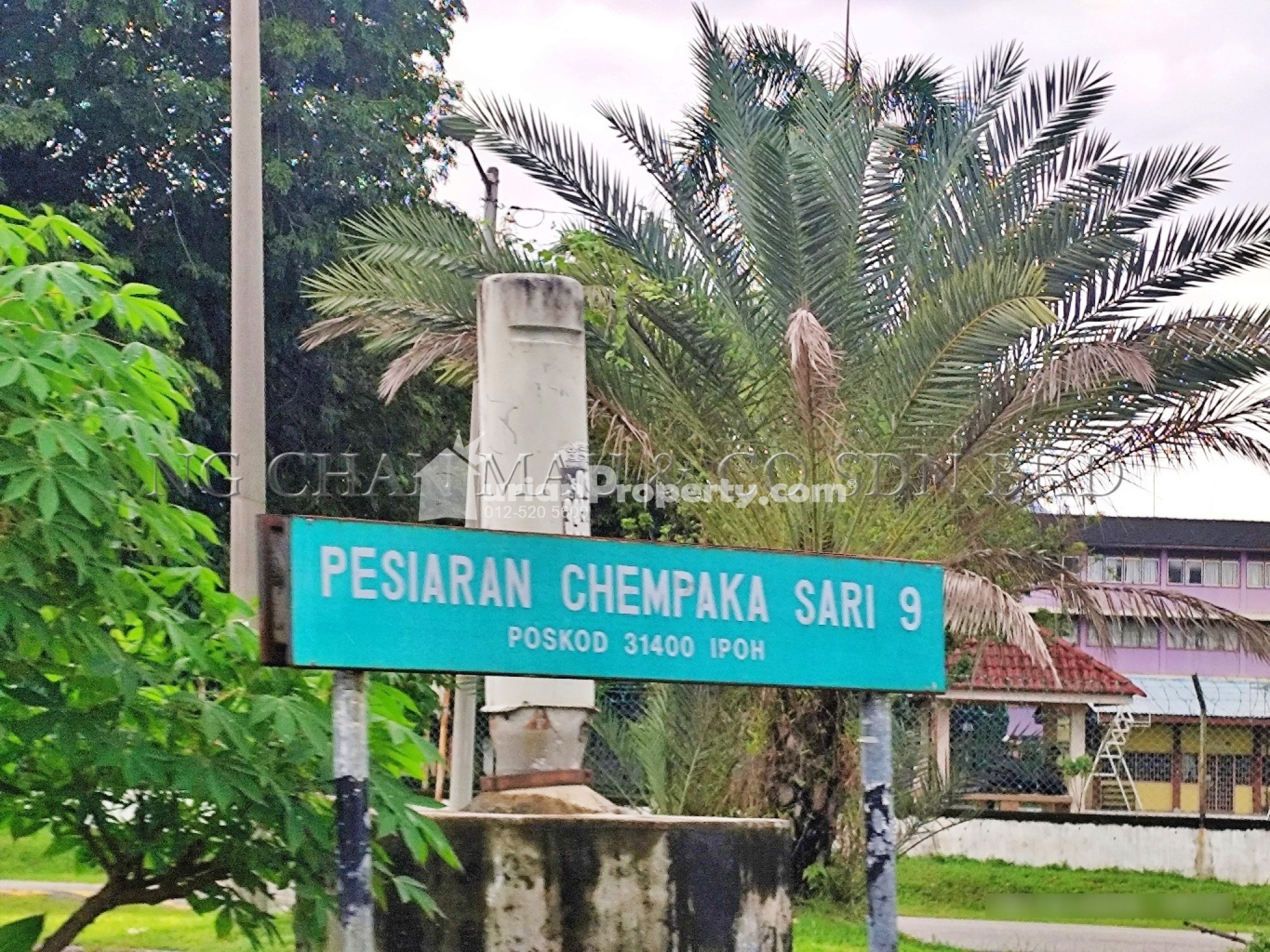 Terrace House For Auction at Taman Cempaka