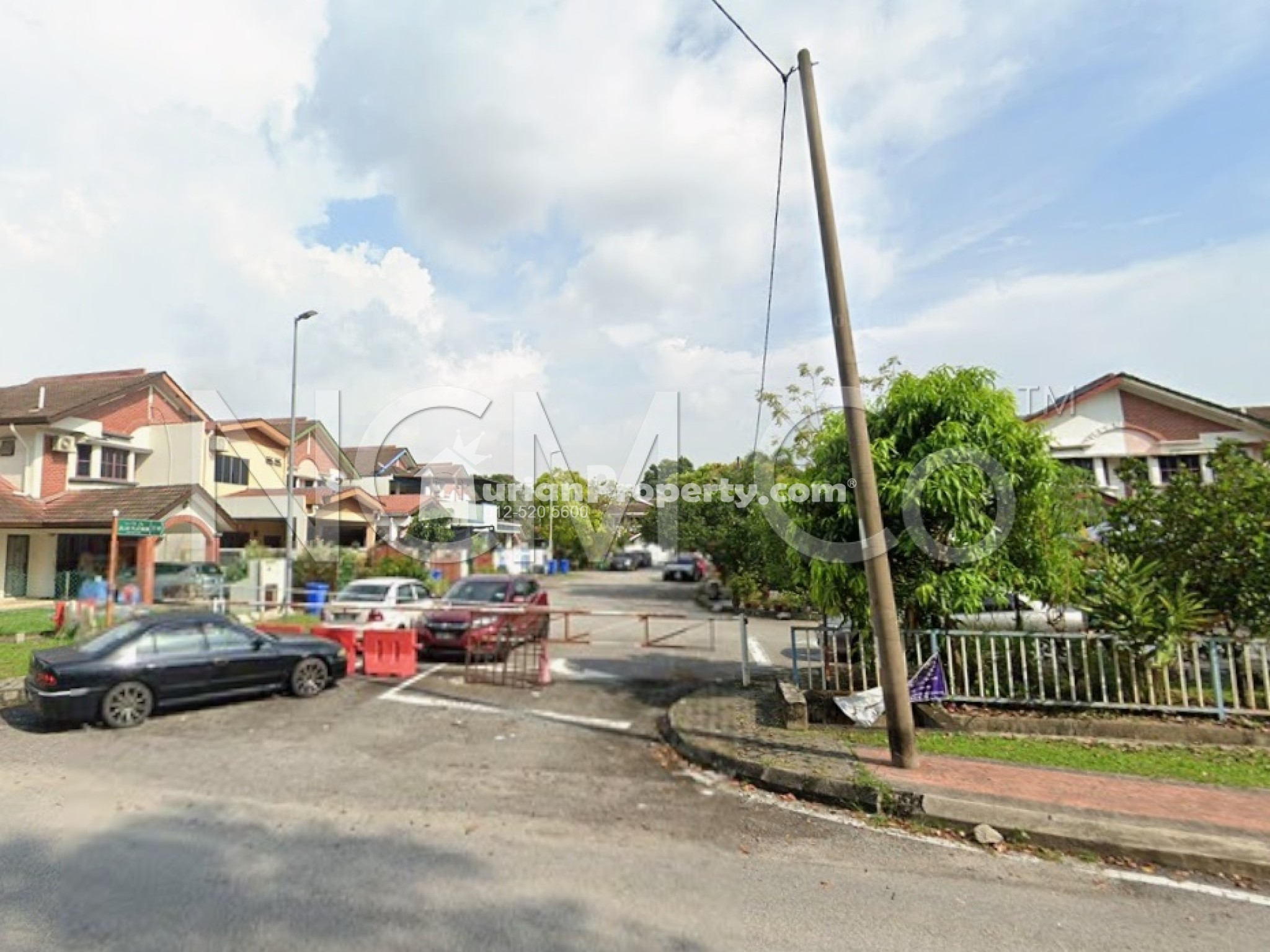 Terrace House For Auction at Section 7
