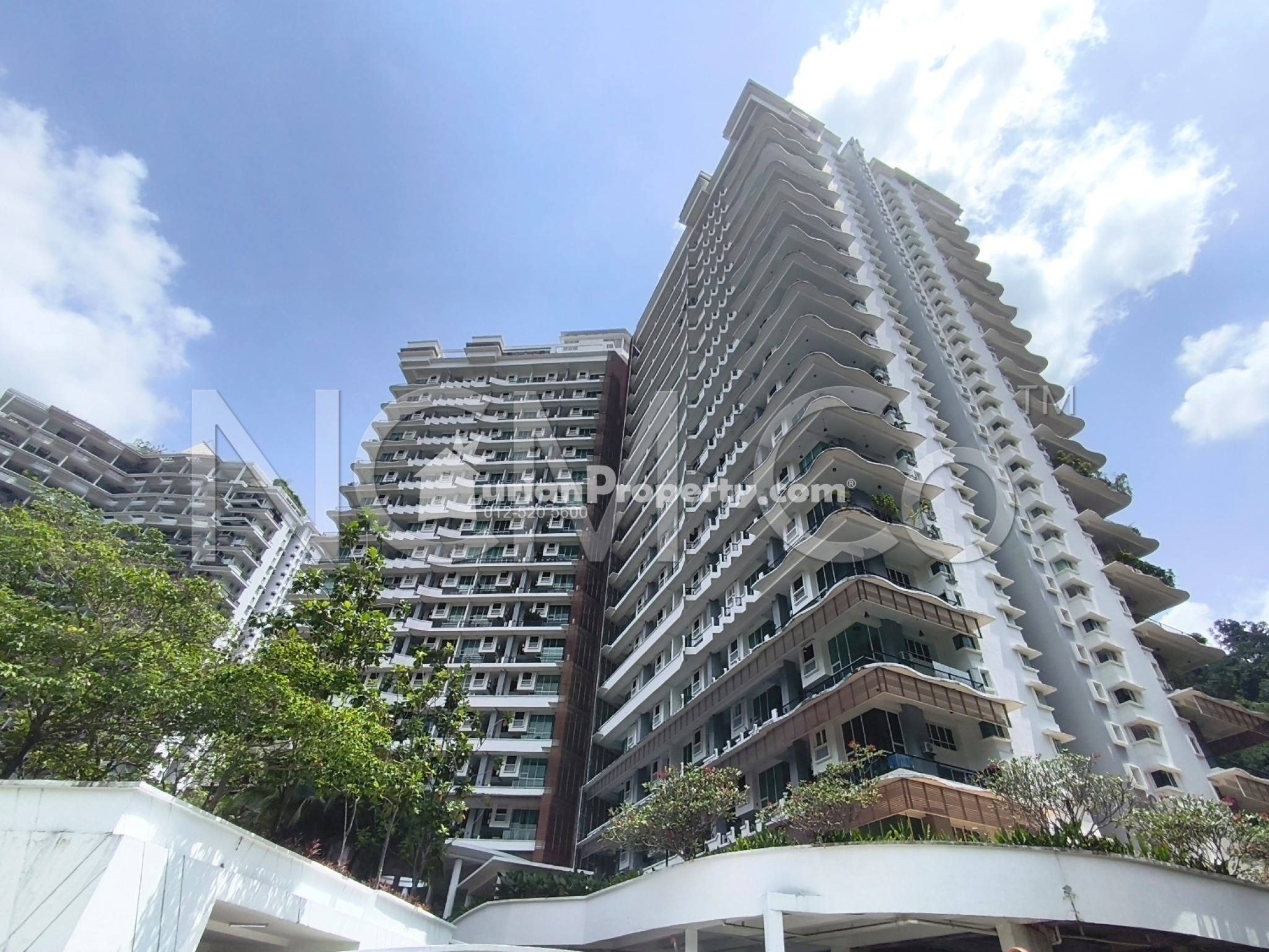 Condo For Auction at Armanee Terrace