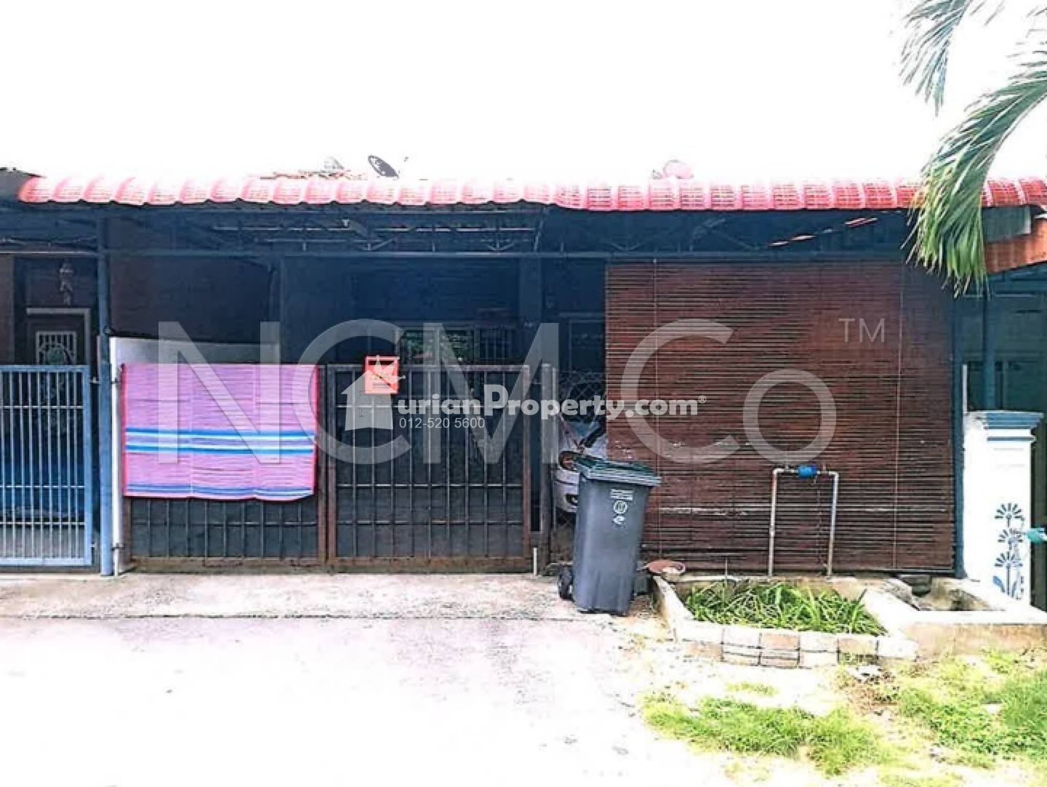 Terrace House For Auction at Taman Jasin Height