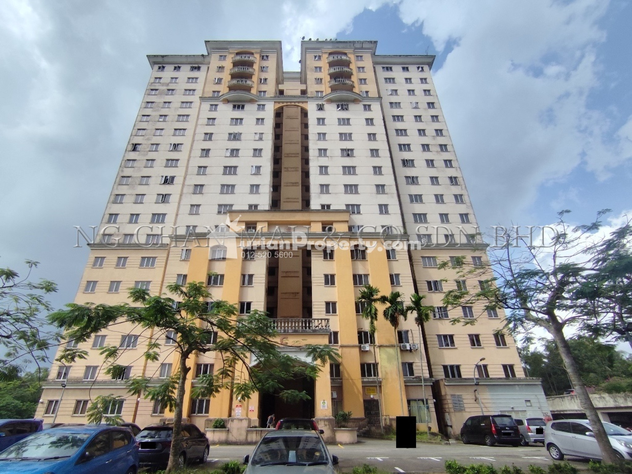 Apartment For Auction at Pangsapuri Persiaran Tanjung