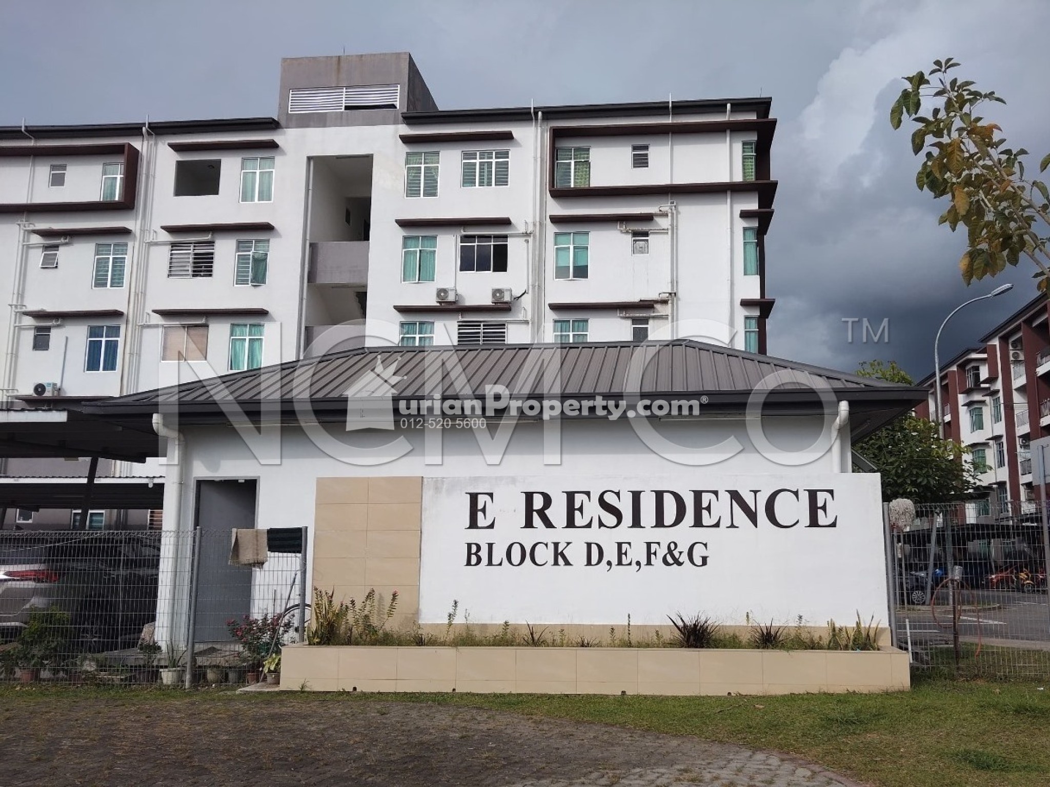 Apartment For Auction at E-Residence