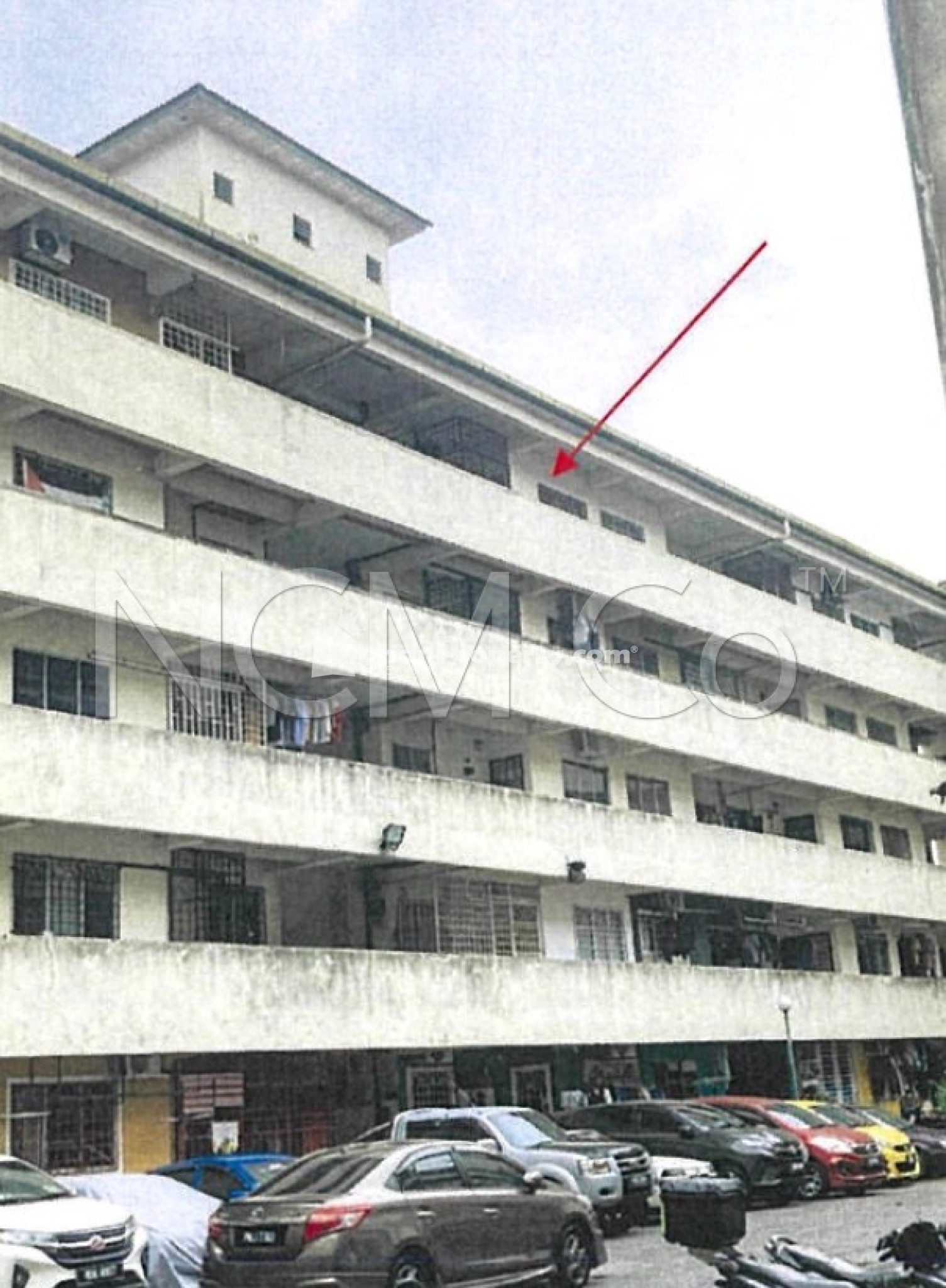 Apartment For Auction at Pangsapuri Seri Proton