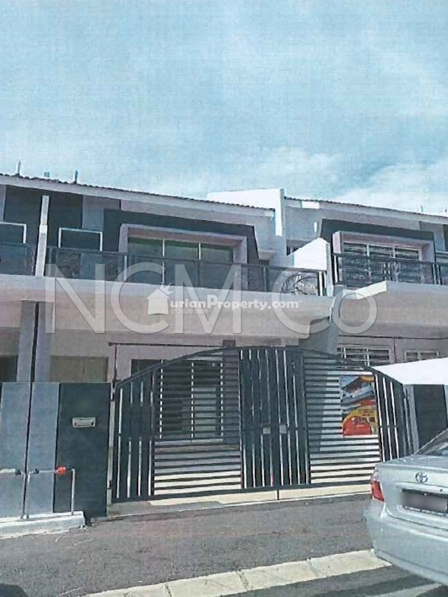 Terrace House For Auction at Taman Lahat Sentosa