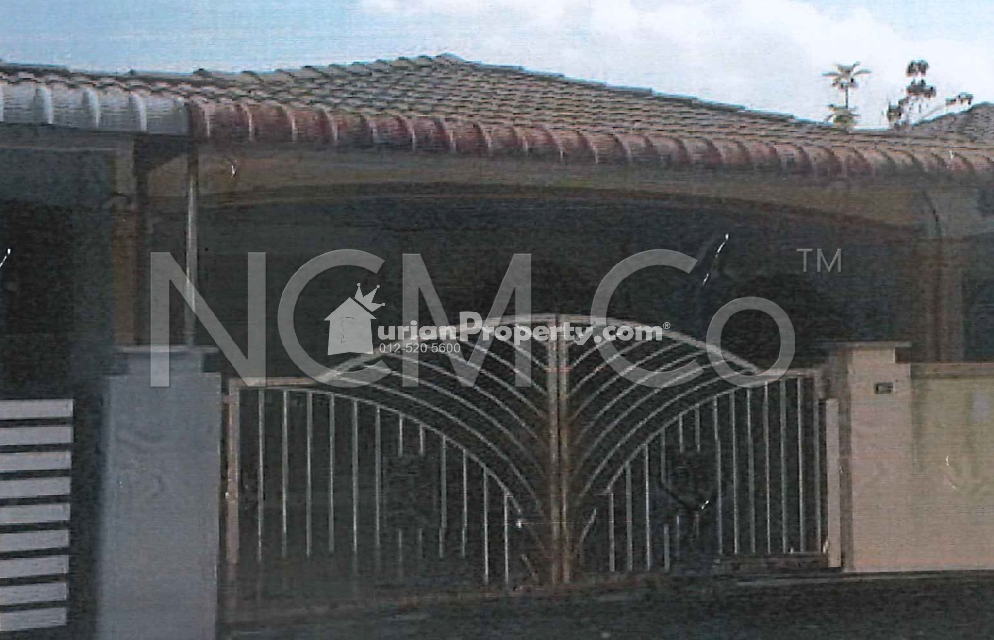 Terrace House For Auction at Taman Cahaya