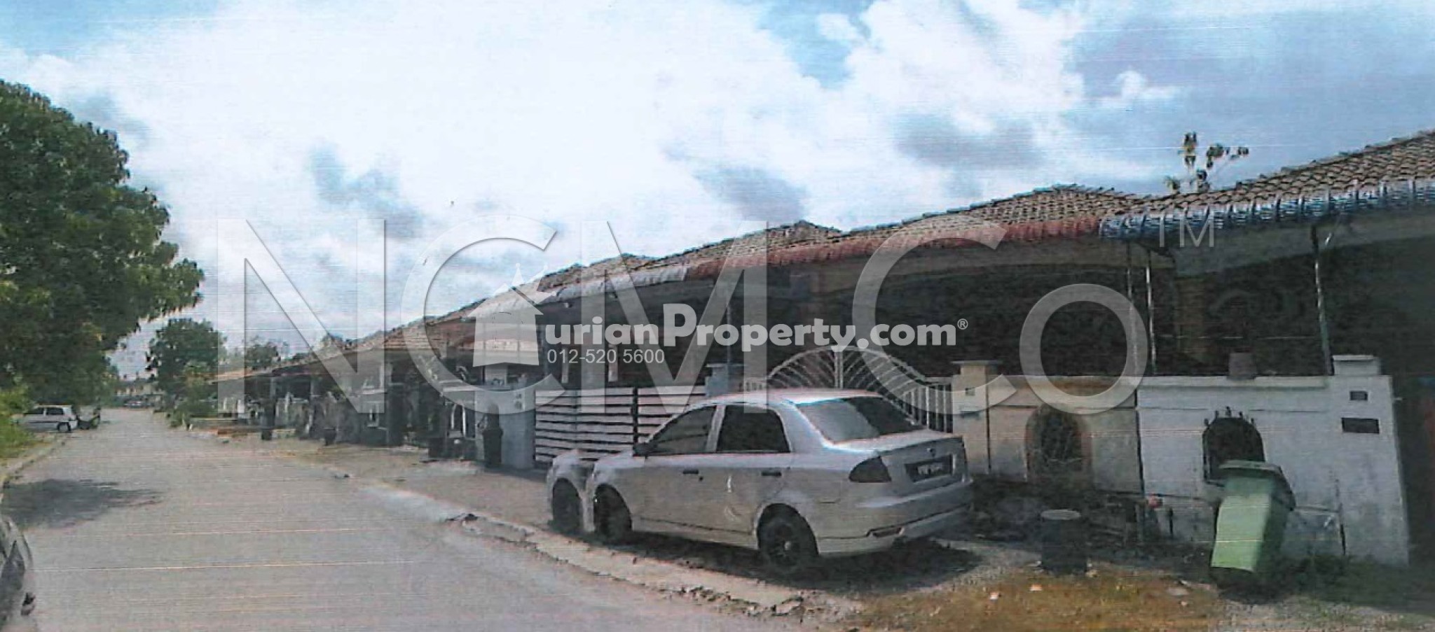 Terrace House For Auction at Taman Cahaya