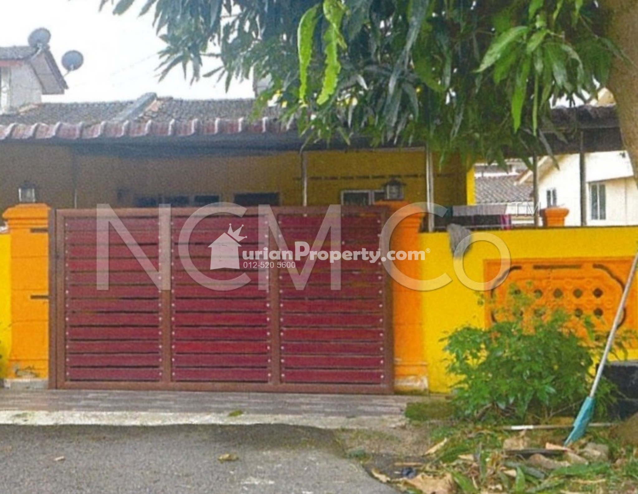 Terrace House For Auction at Taman Bunga Raya