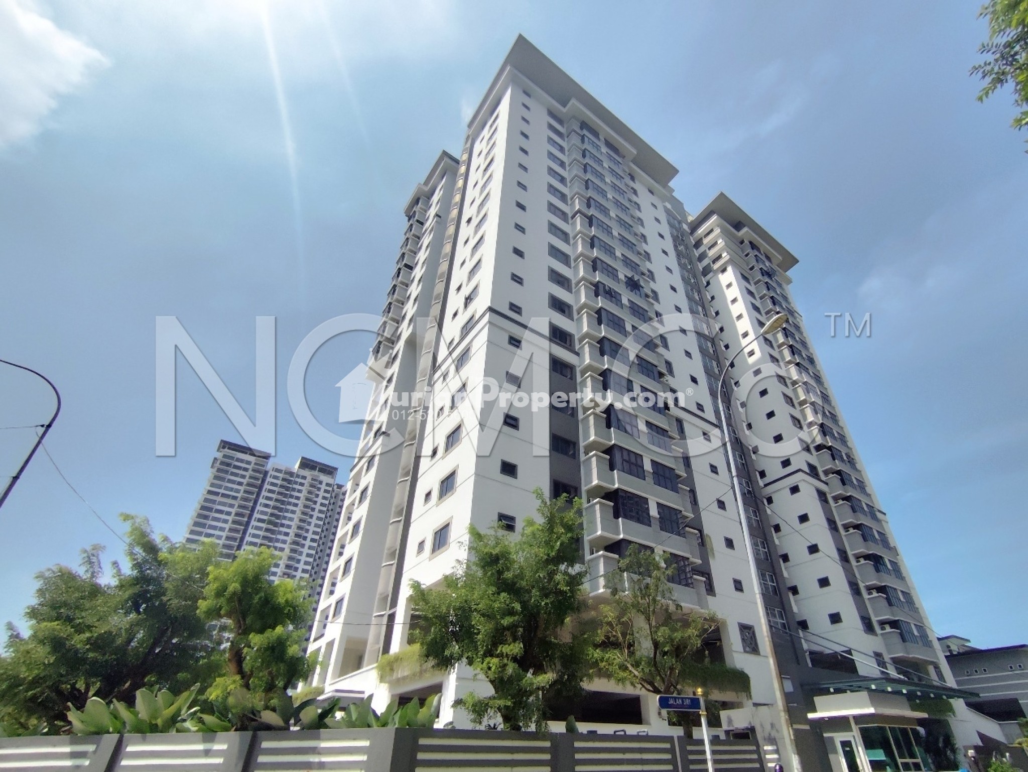 Condo For Auction at Royalle Condominium