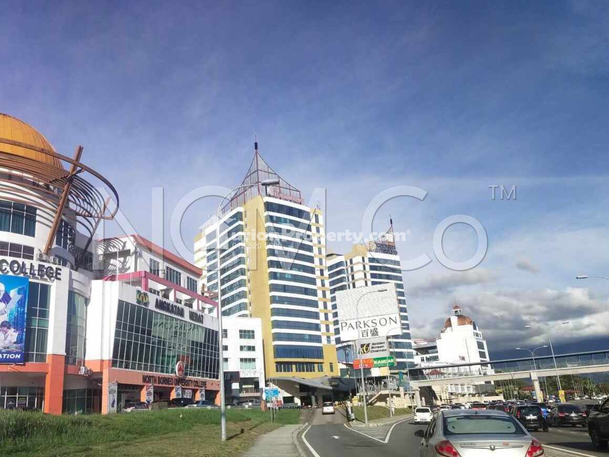 Shop For Auction at 1Borneo Hypermall