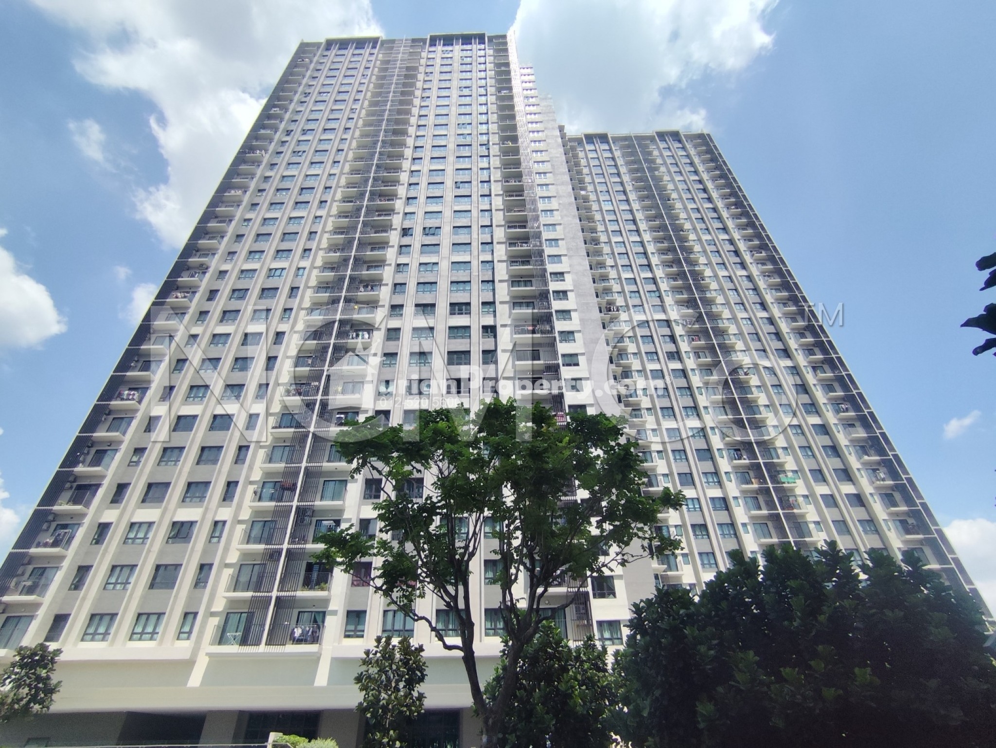 Serviced Residence For Auction at M Oscar