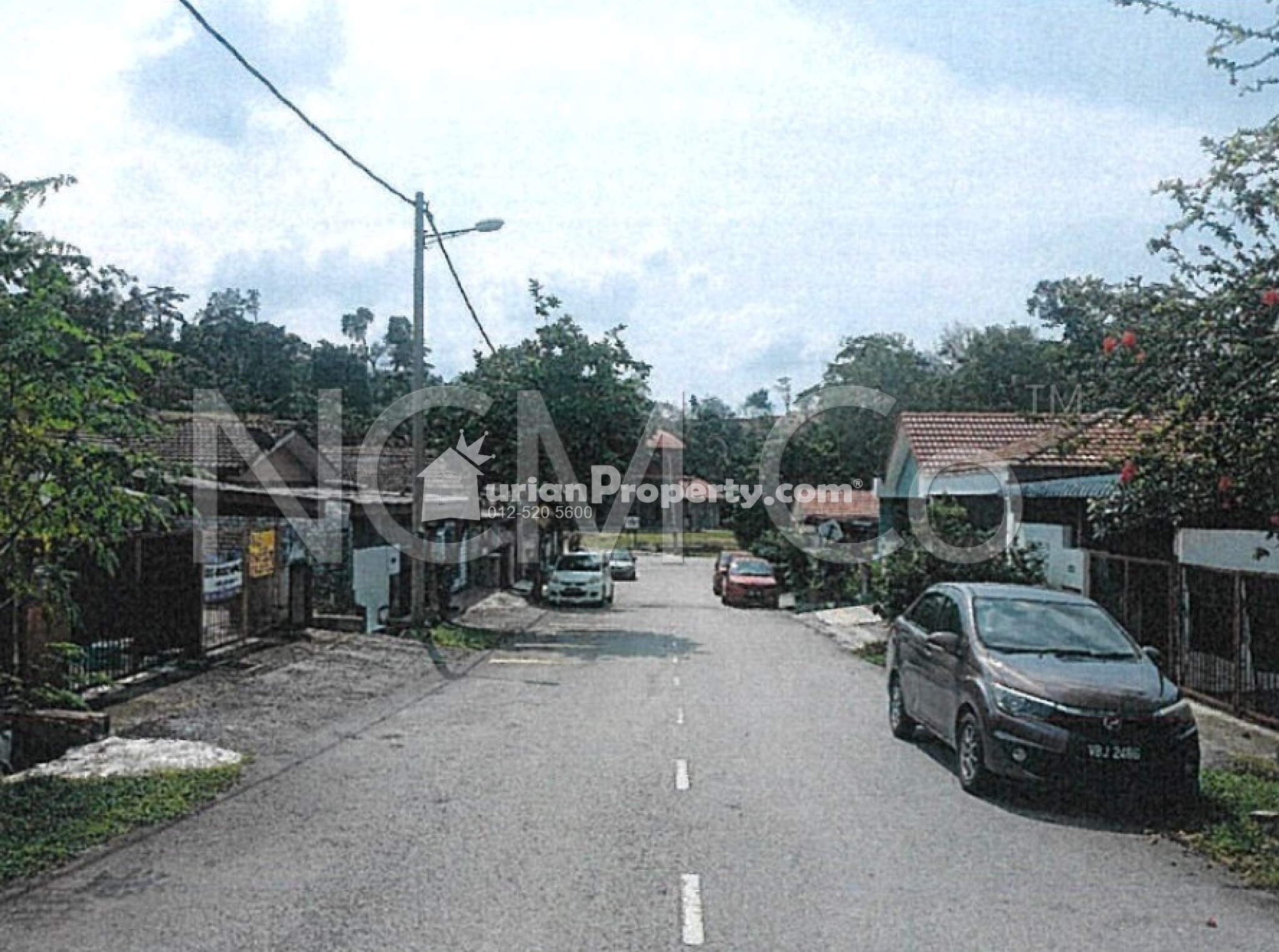 Terrace House For Auction at Desa Kundang