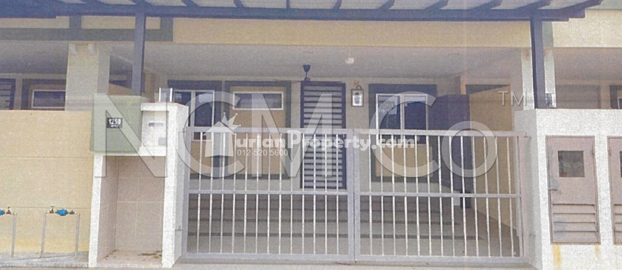 Terrace House For Auction at Taman Bayu Indera