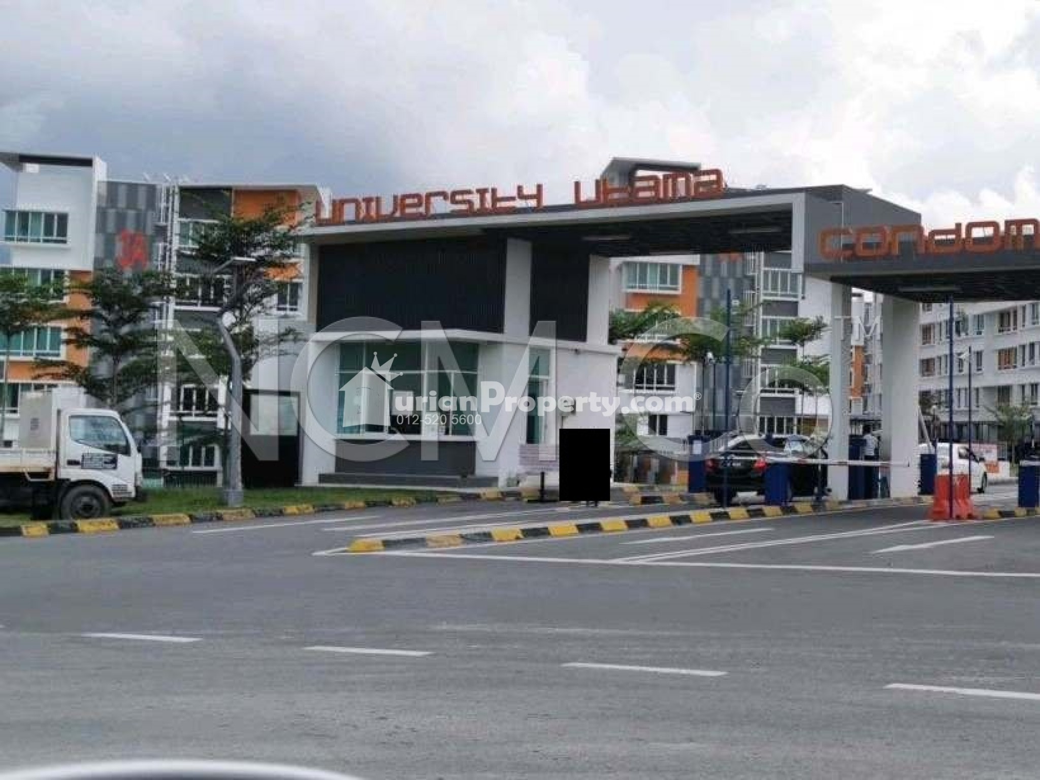 Apartment For Auction at University Utama Condominium