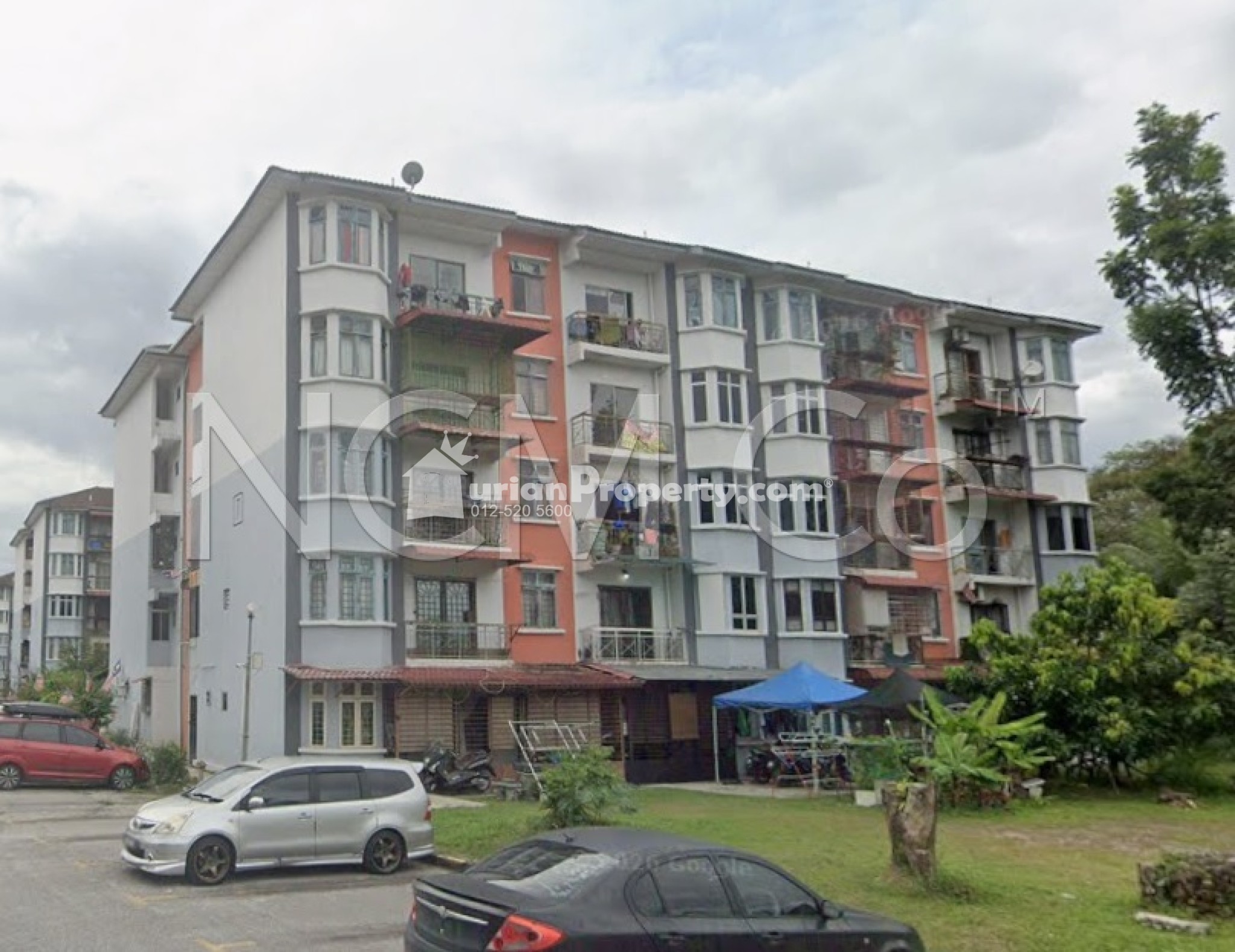 Apartment For Auction at Rosana Villa Apartment