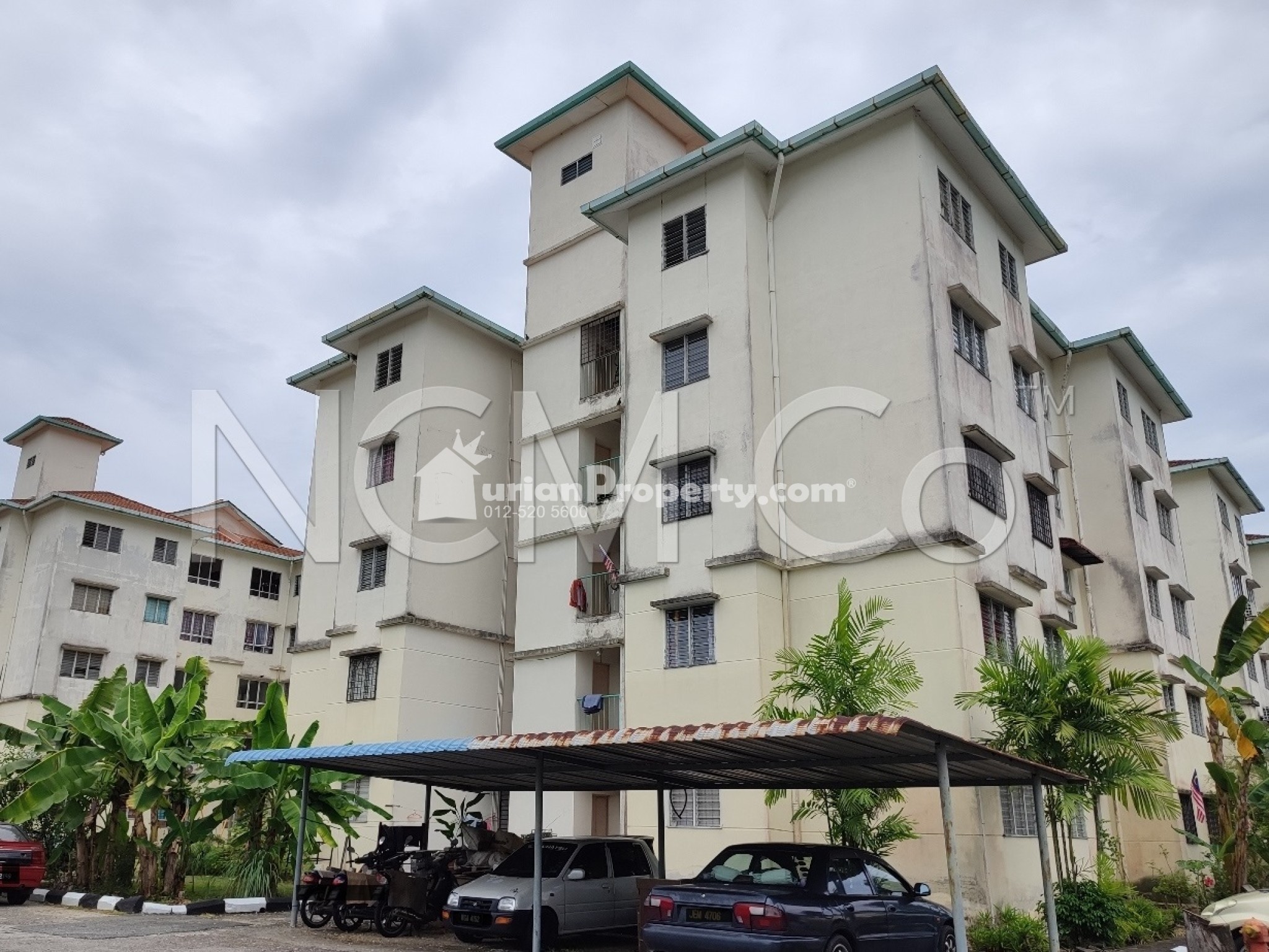Apartment For Auction at Lilywood Court
