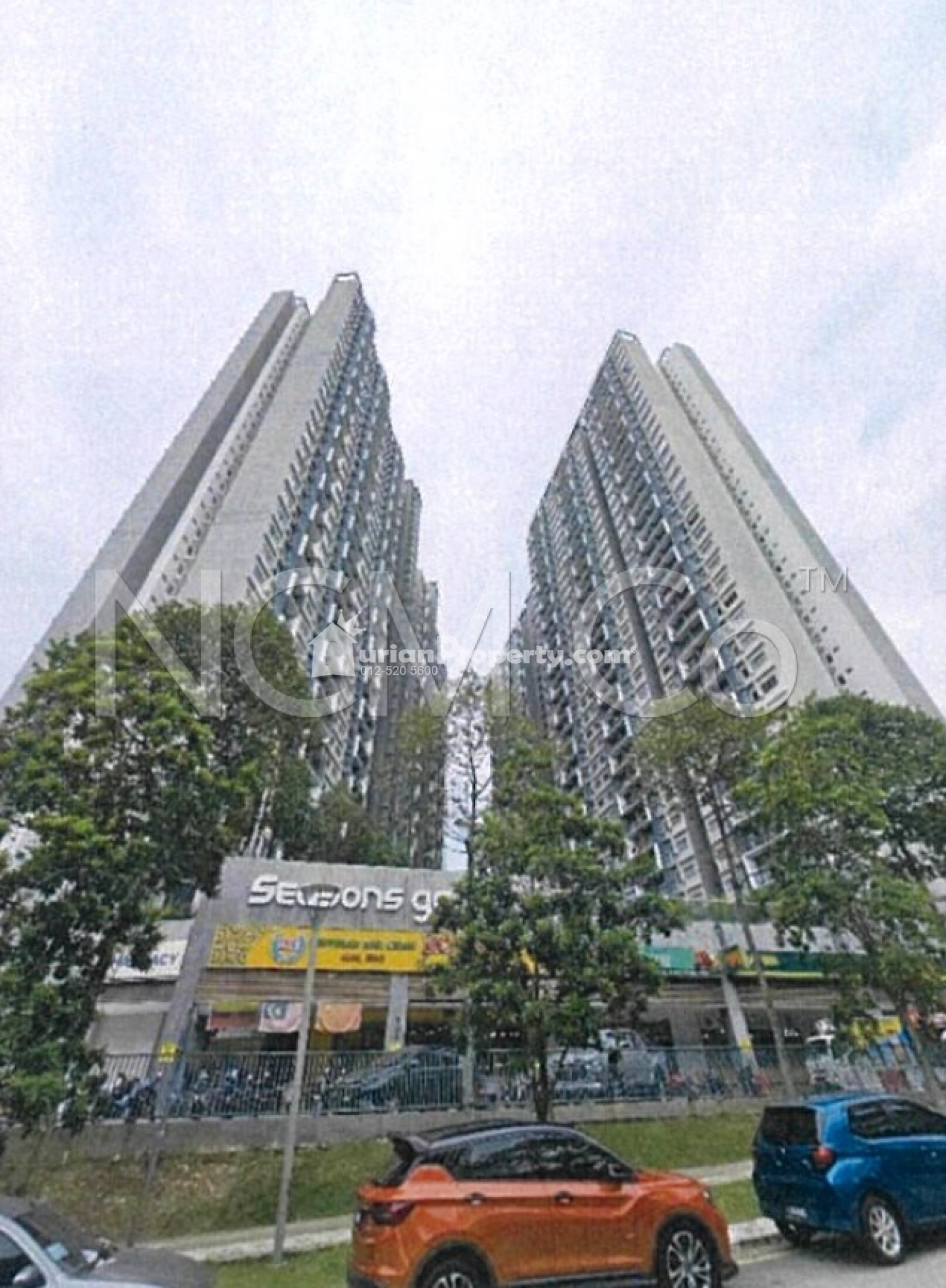 Apartment For Auction at Seasons Garden
