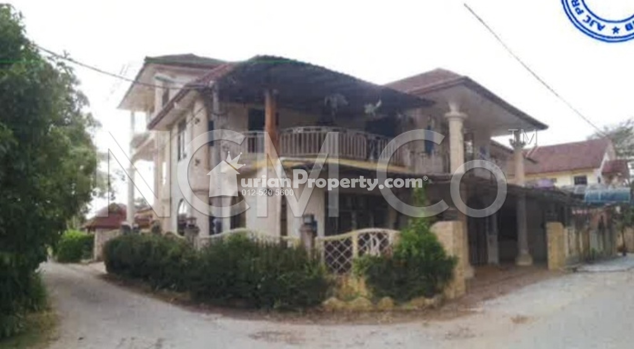 Bungalow House For Auction at Wakaf Bharu