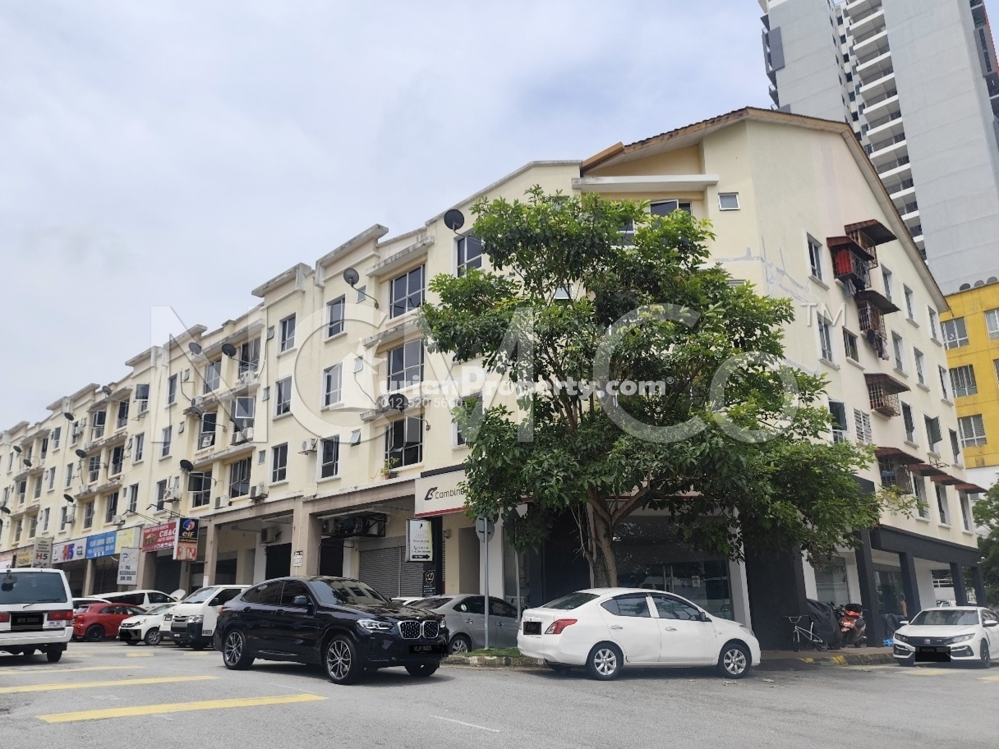 Flat For Auction at One Selayang
