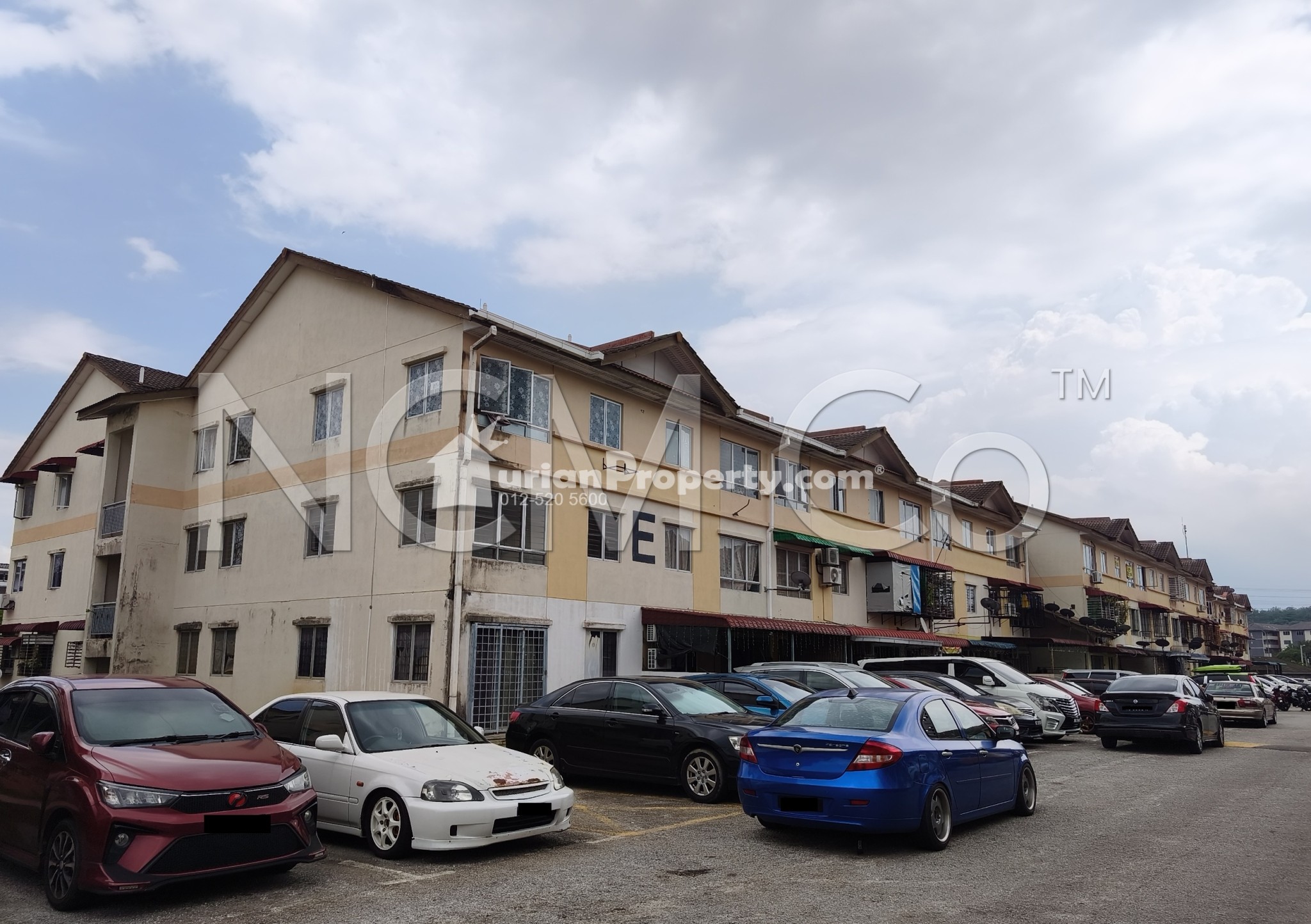 Apartment For Auction at Dahlia Apartment