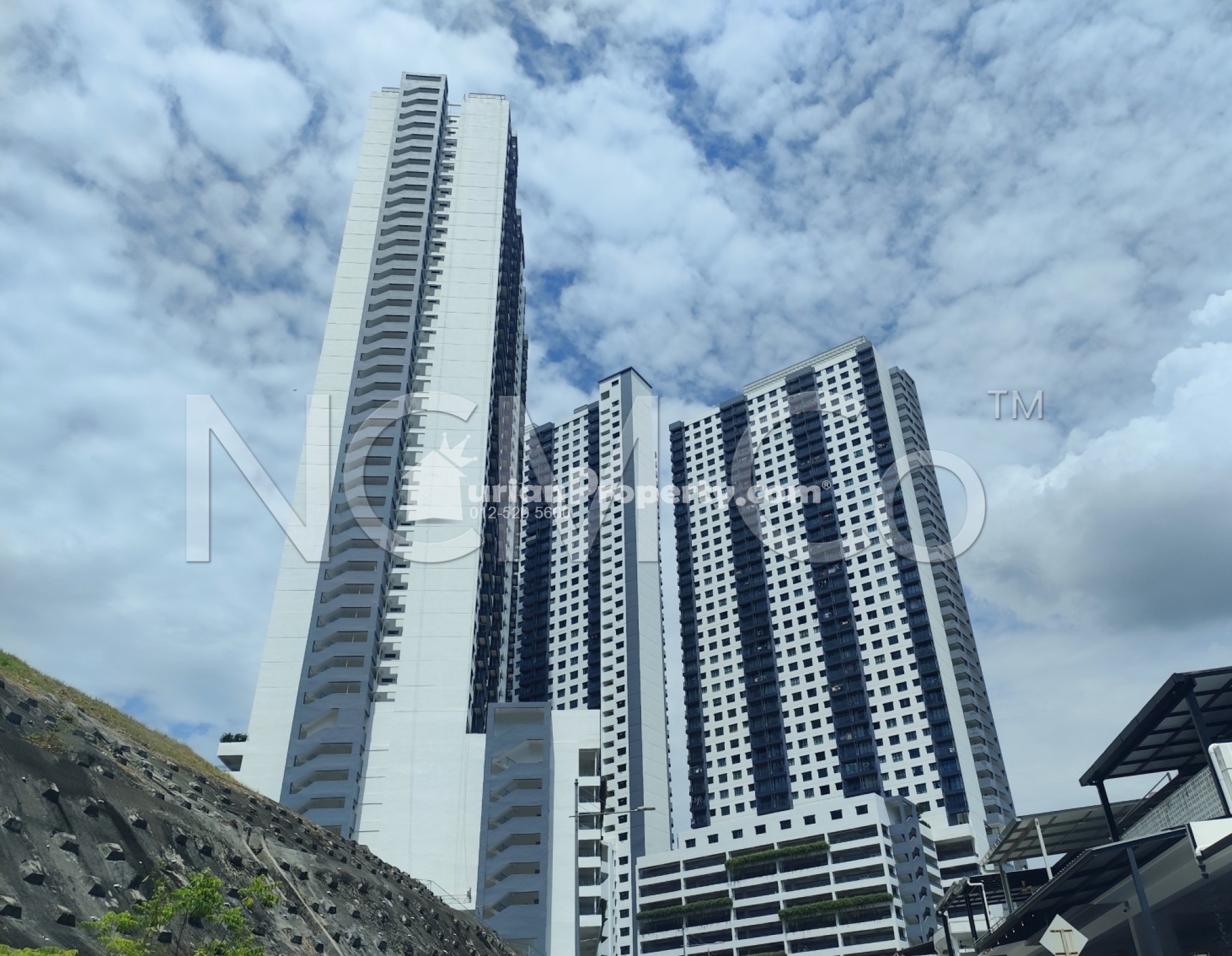 Apartment For Auction at TreeO Condominium