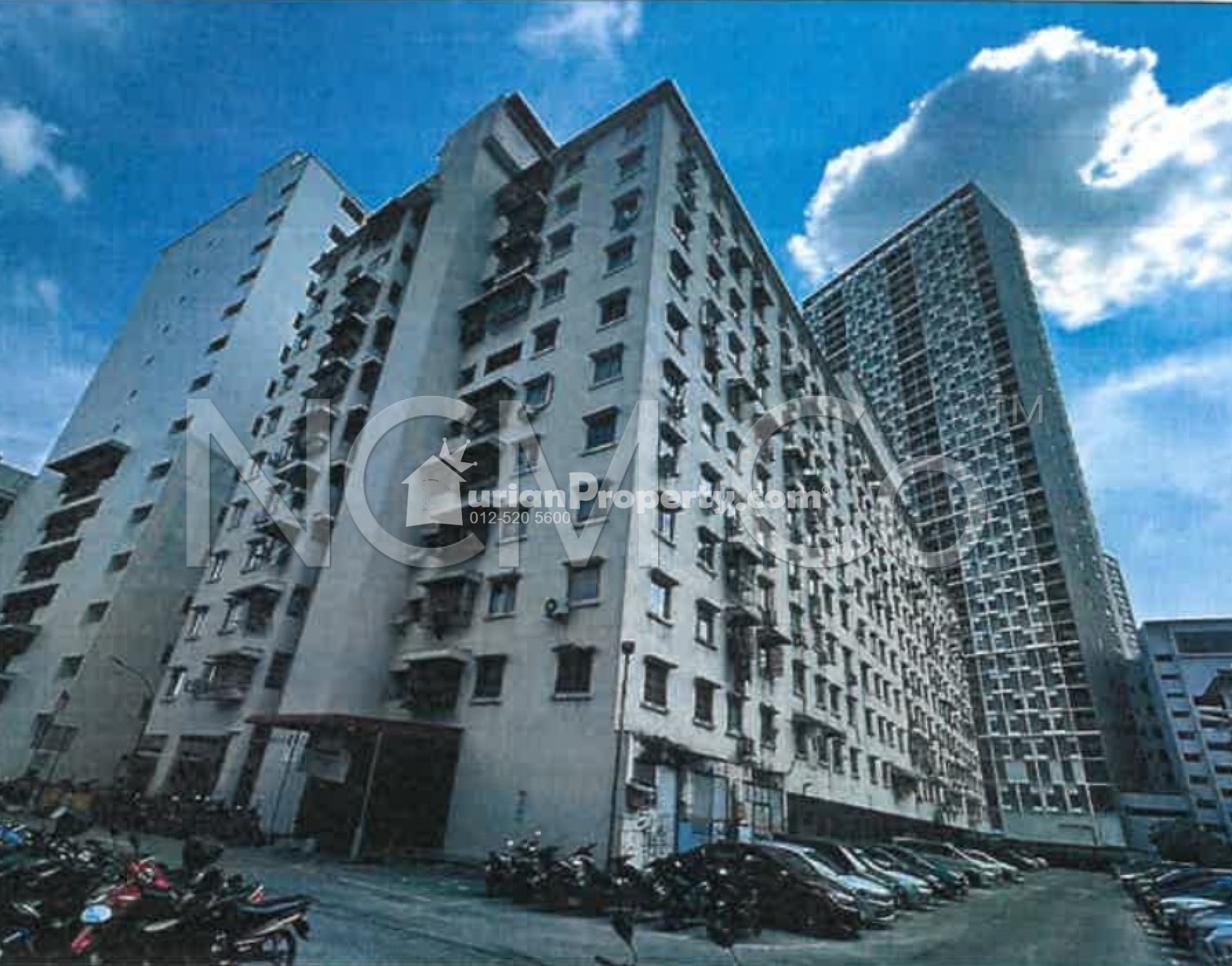 Apartment For Auction at Krystal Idaman