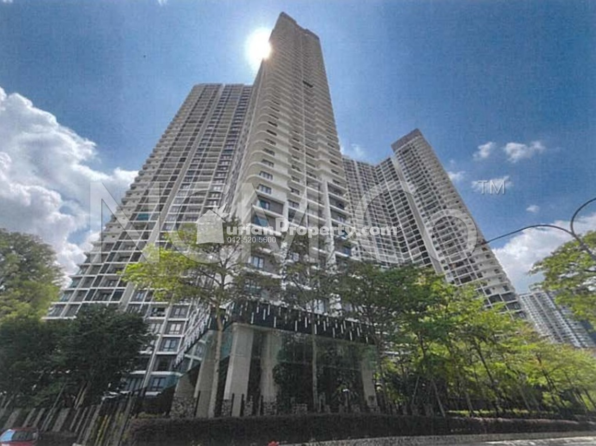 Condo For Auction at South Brooks