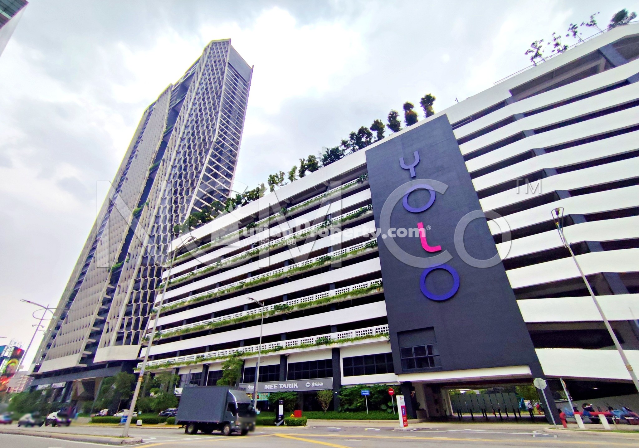 Serviced Residence For Auction at Yolo Signature Suites