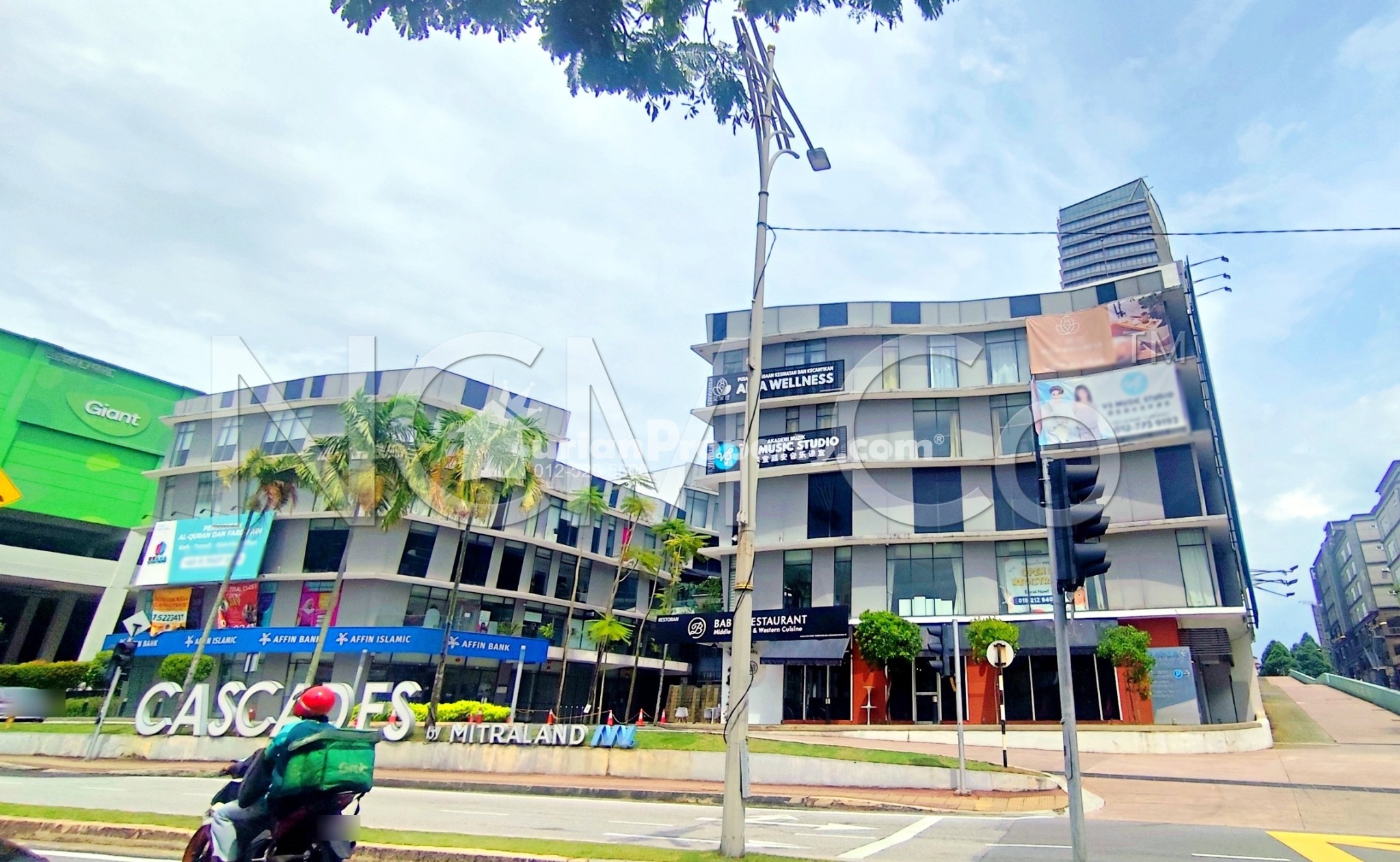Office For Auction at Cascades