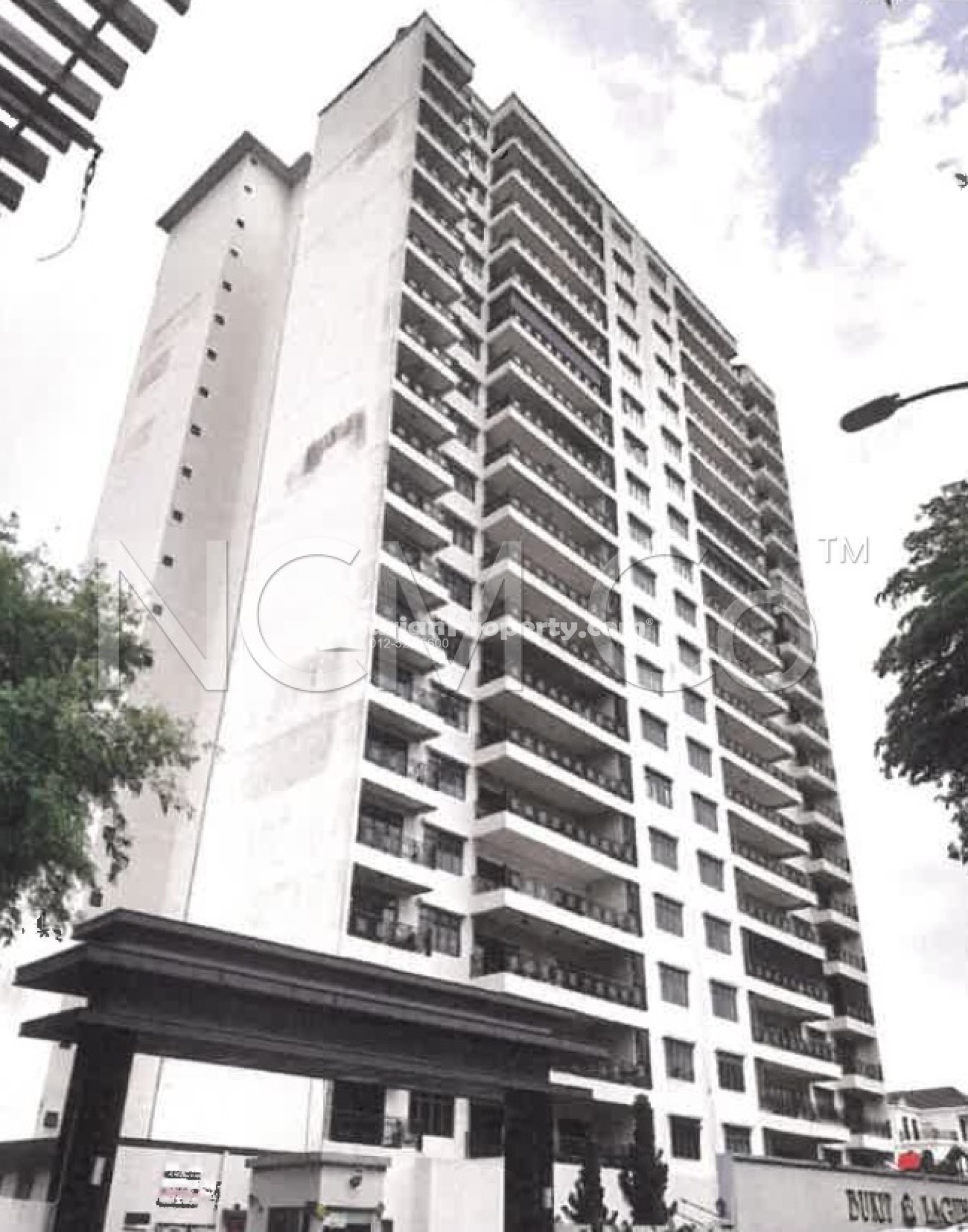 Condo For Auction at Laguna Heights