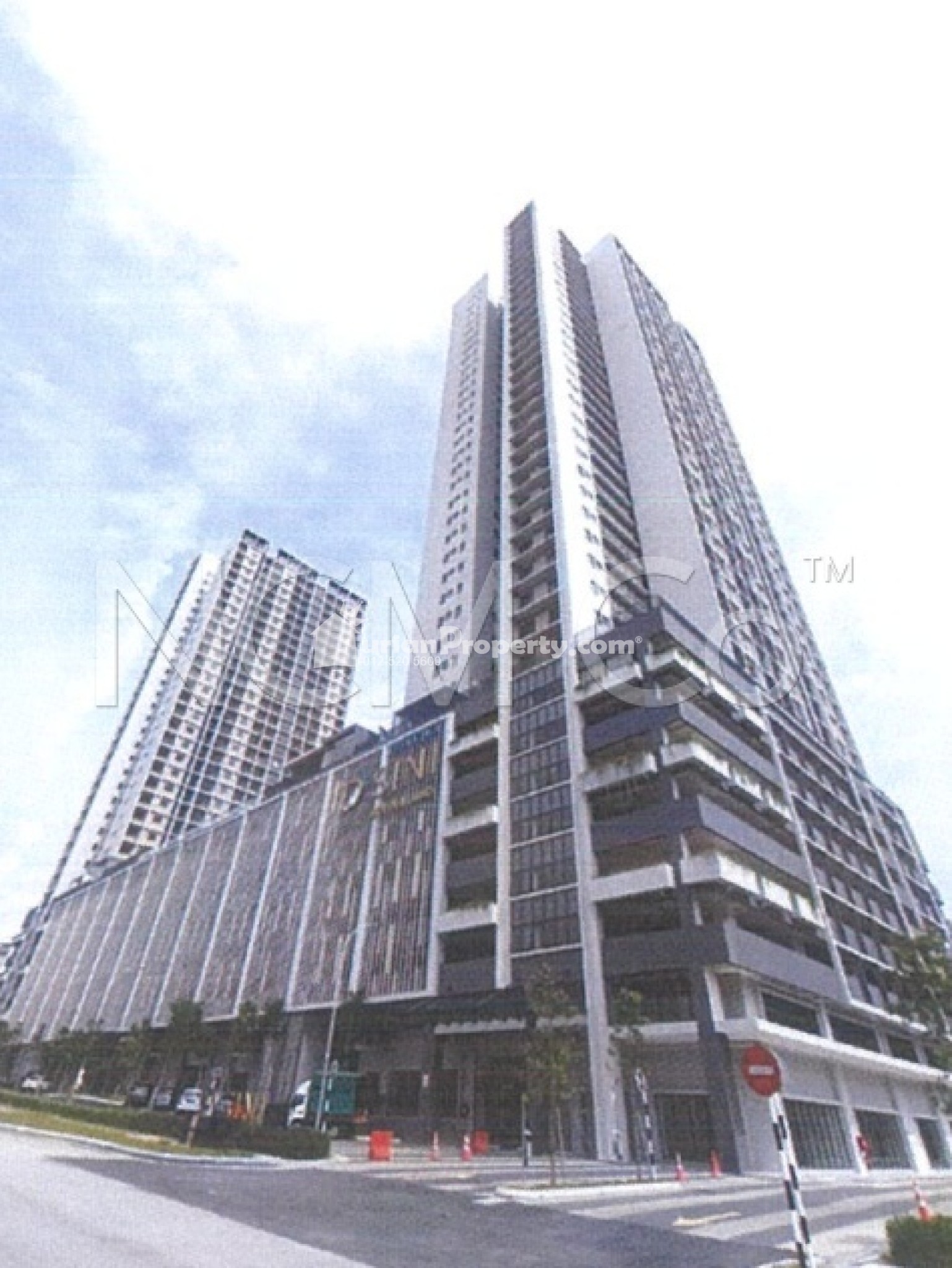 Serviced Residence For Auction at D'Sini Residences
