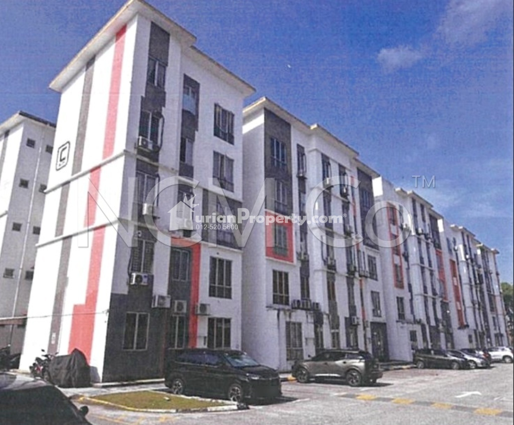 Apartment For Auction at Orchis Apartment