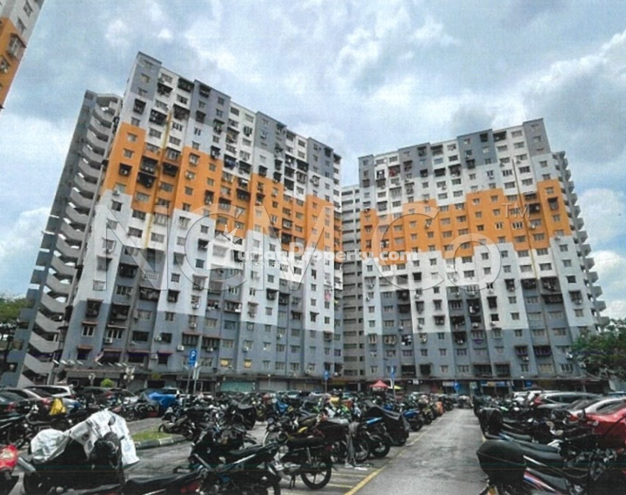 Apartment For Auction at Sri Penara