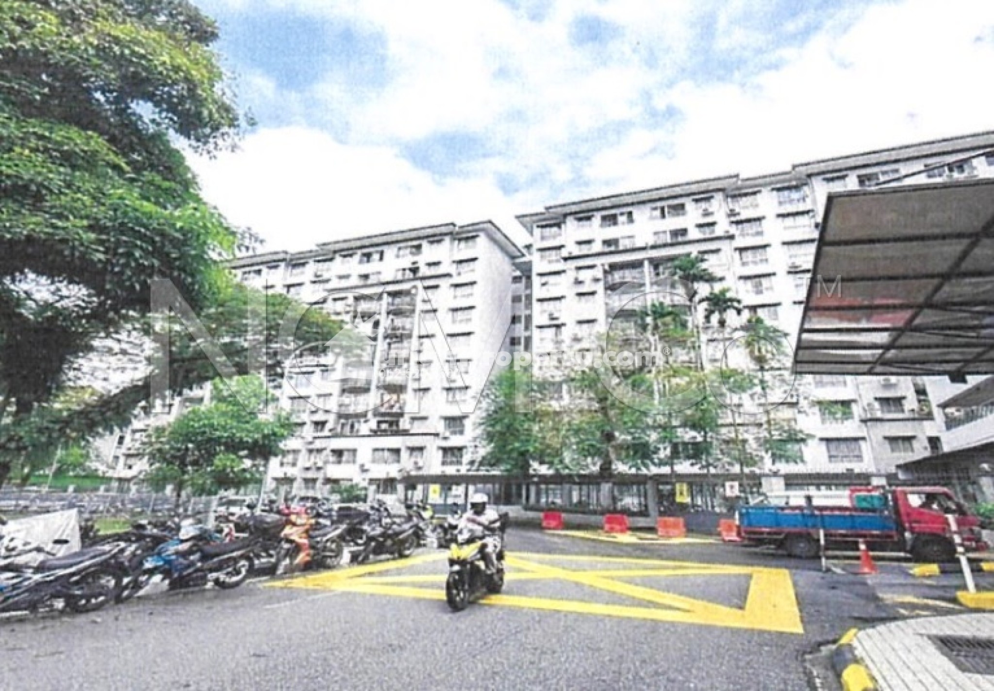 Apartment For Auction at Abadi Indah Condominium