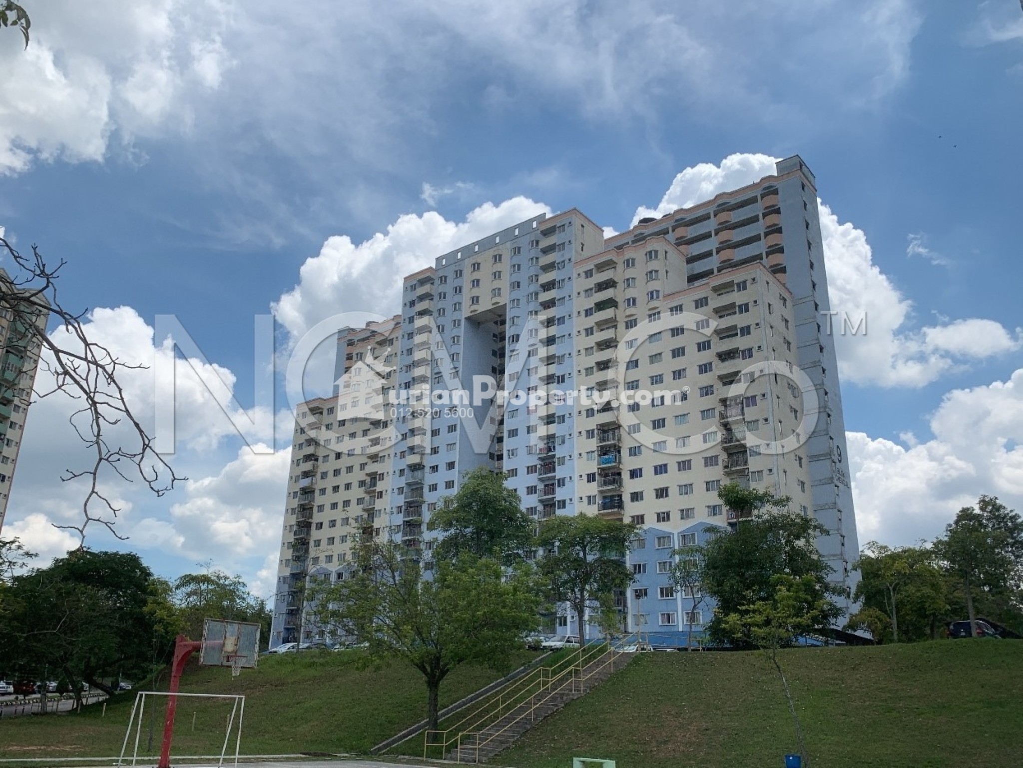 Apartment For Auction at Desaminium Rimba