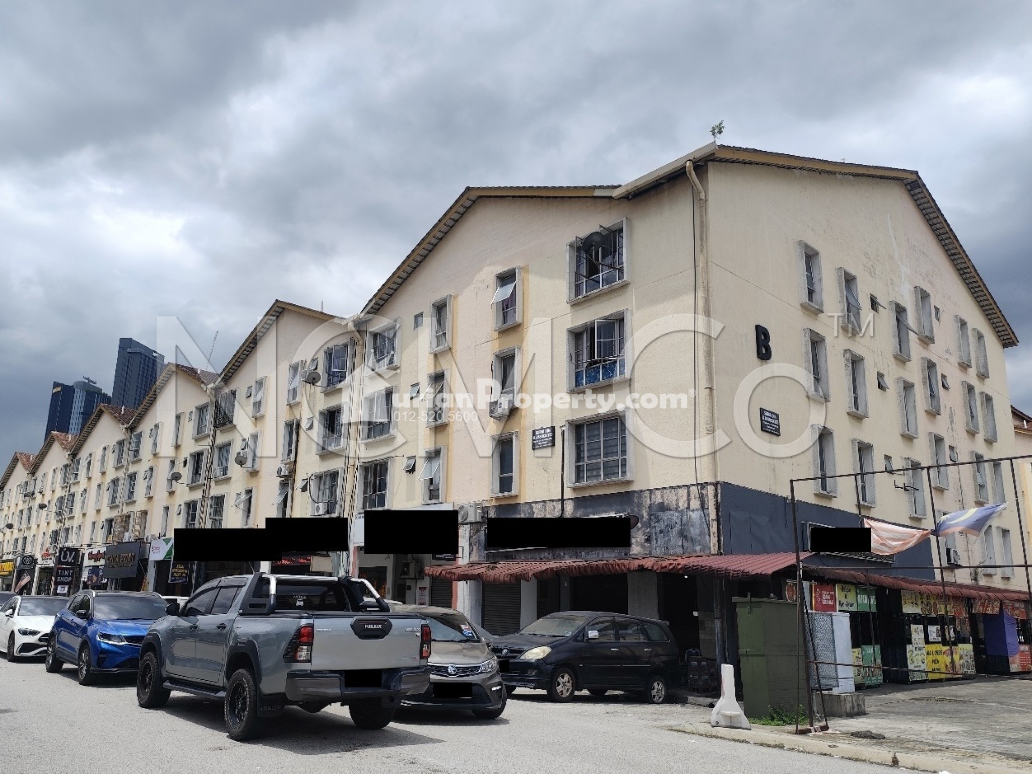 Apartment For Auction at Pusat Komersial