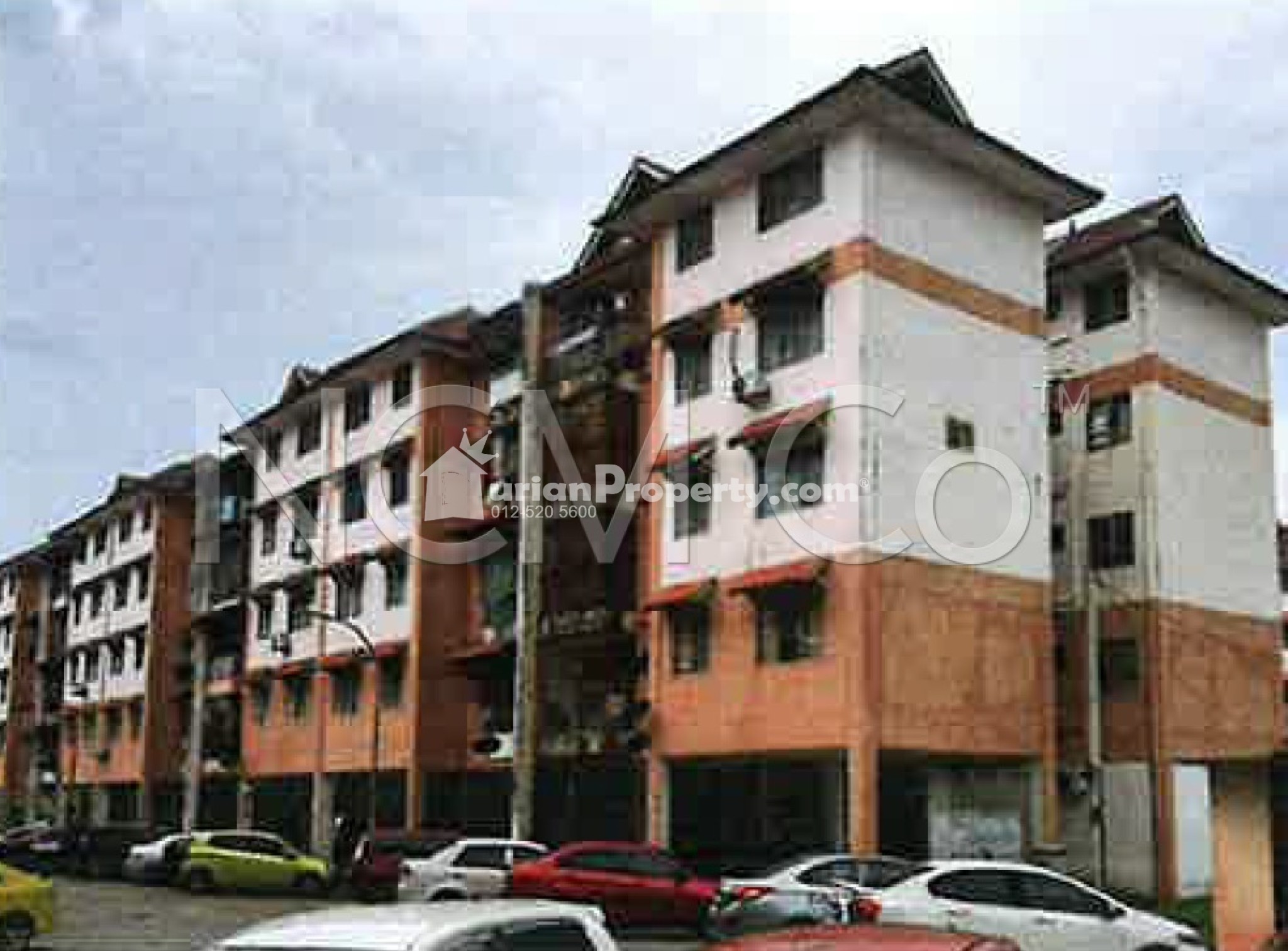 Apartment For Auction at Taman Daya