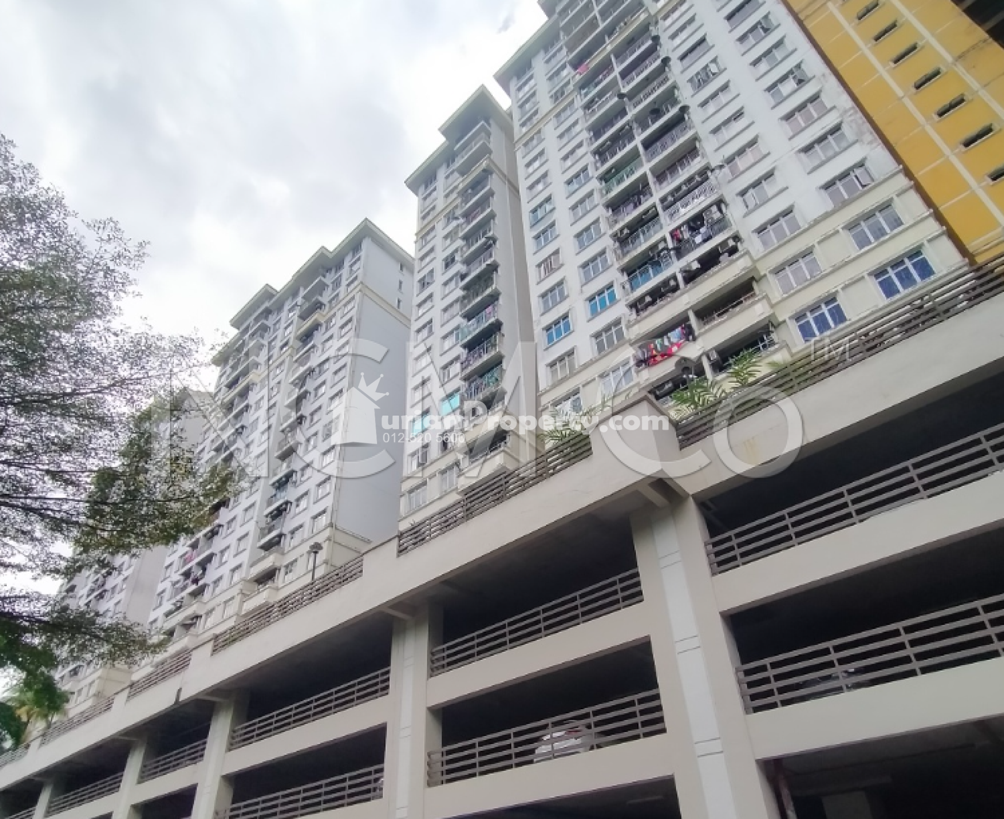 Serviced Residence For Auction at Kipark Apartment