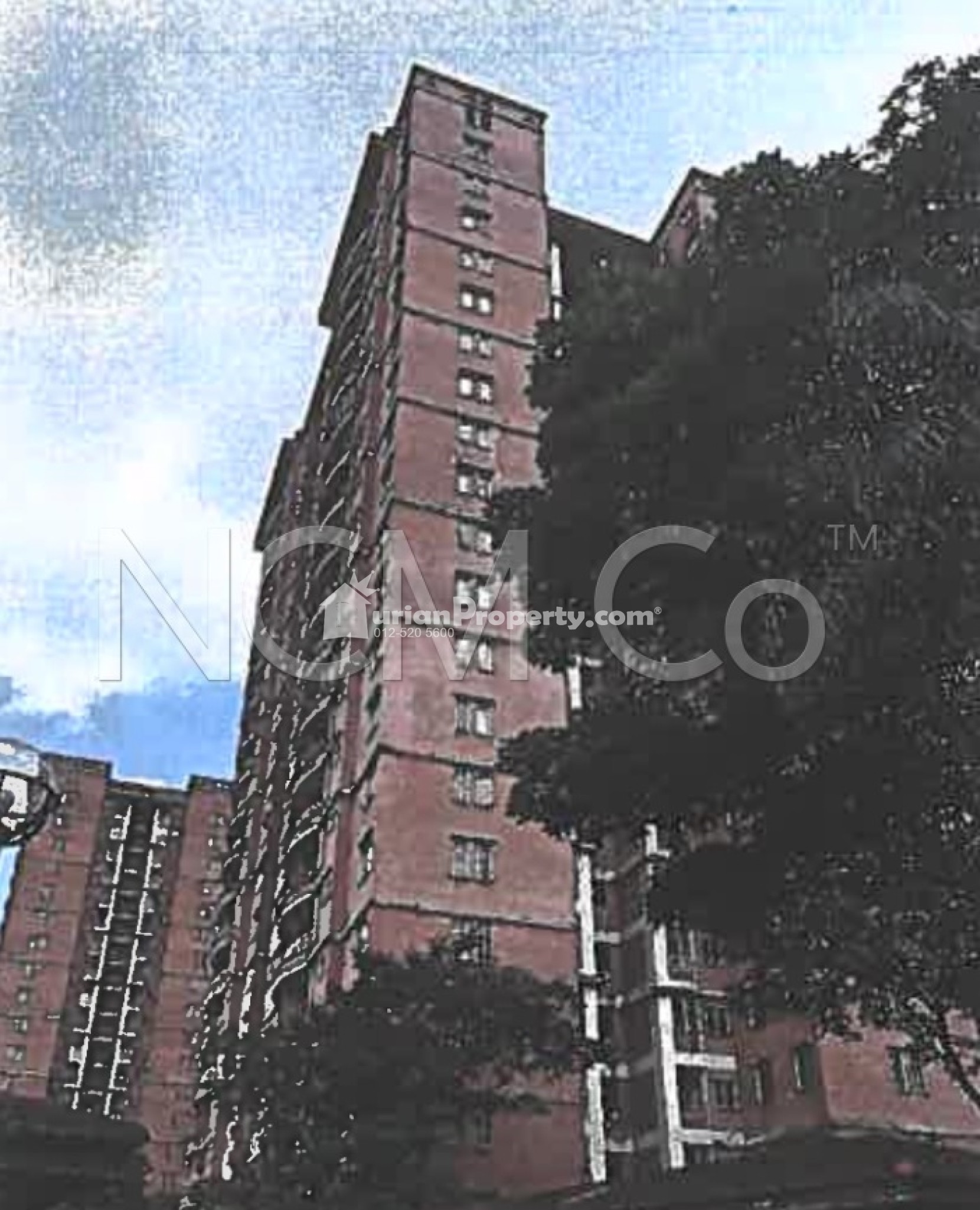 Apartment For Auction at Greenview Residence