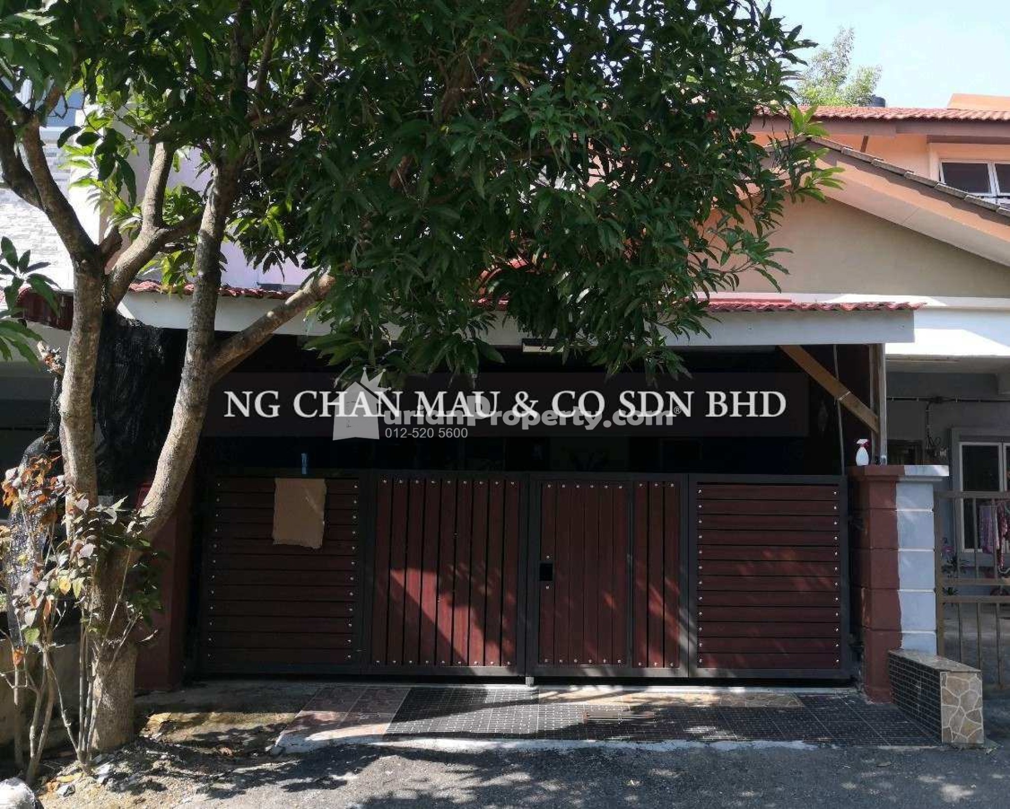 Terrace House For Auction at Desa Jati