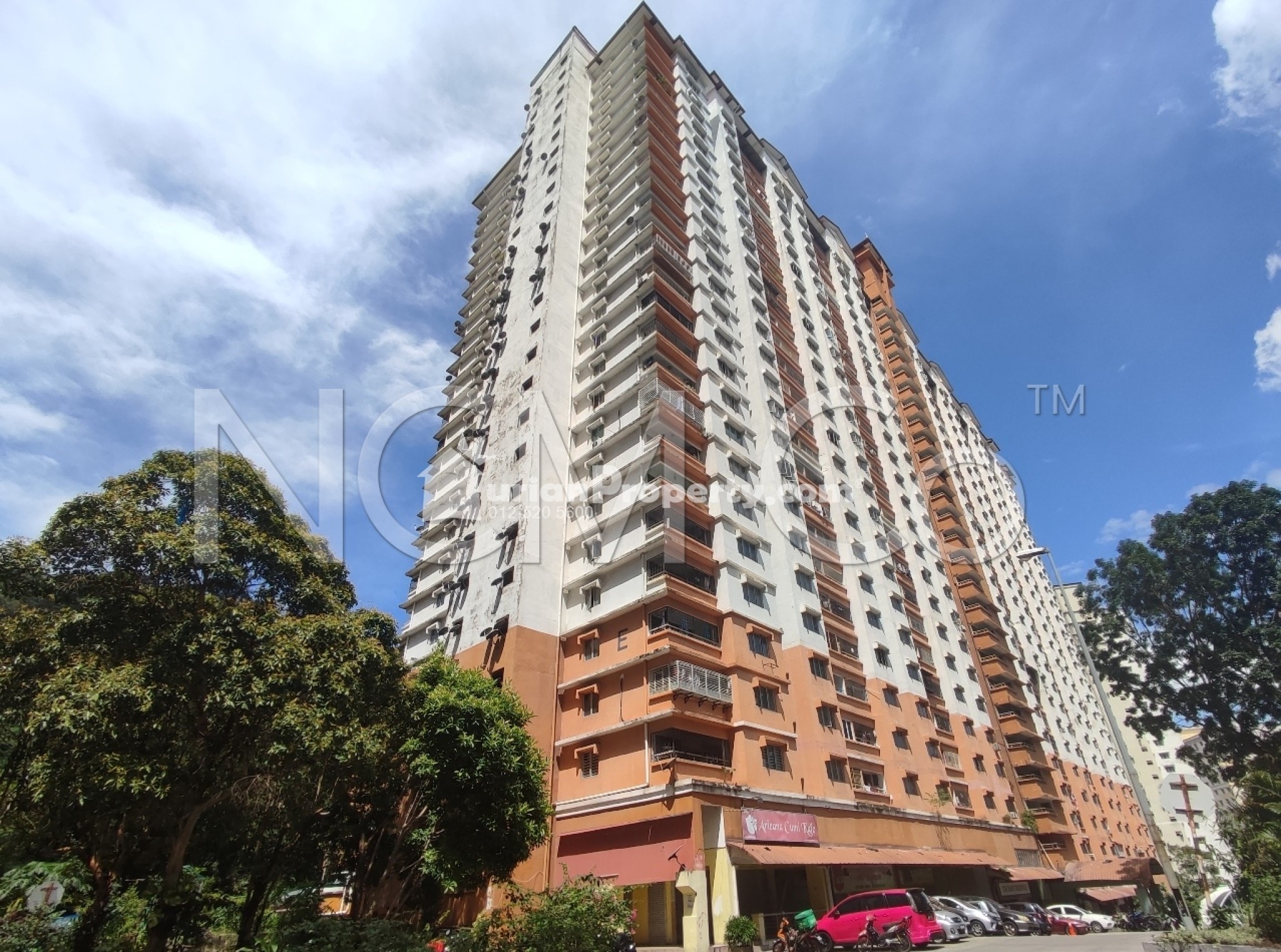 Apartment For Auction at Flora Damansara Apartment