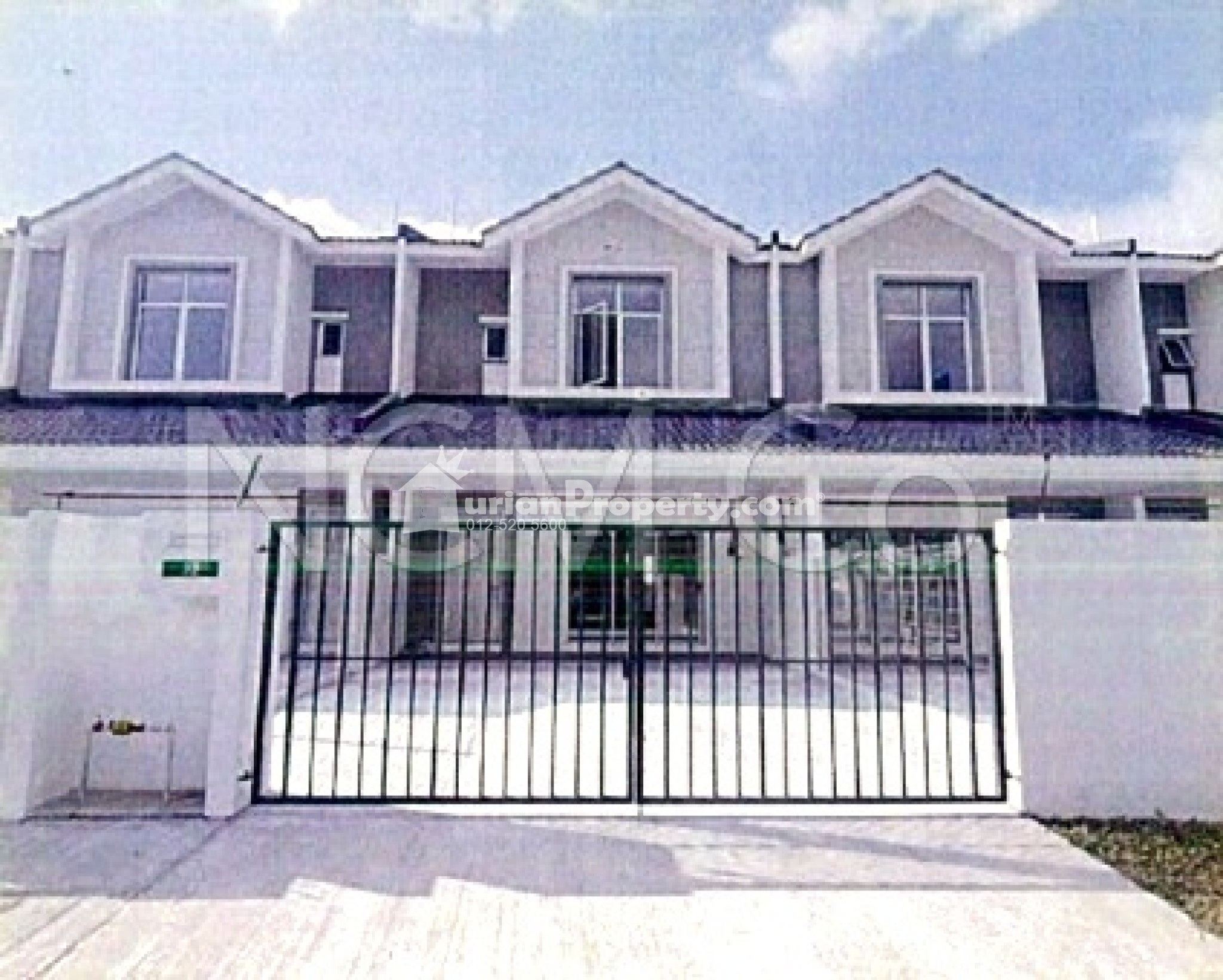 Terrace House For Auction at Meridin East