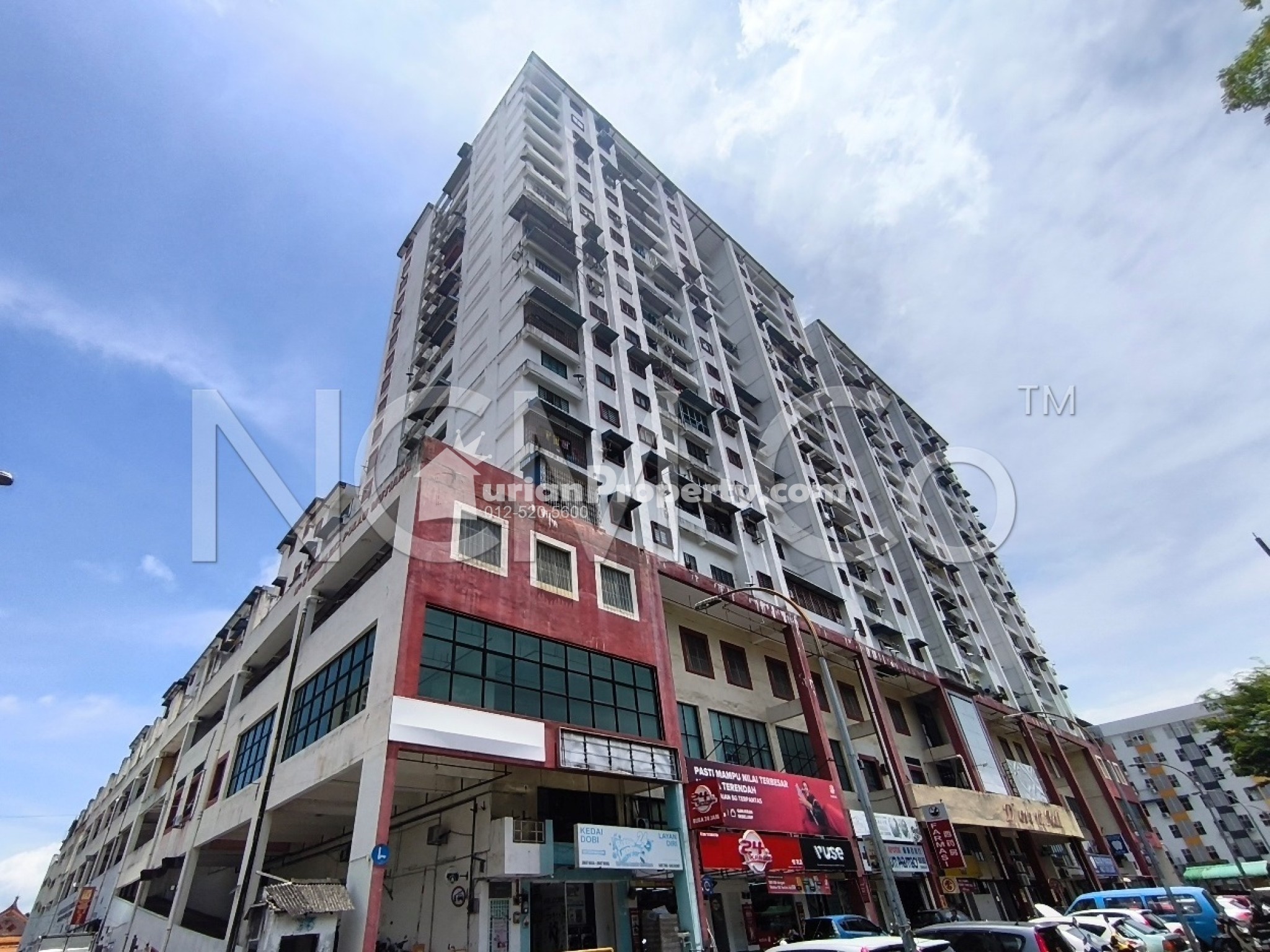 Flat For Auction at Kompleks Pulau Mutiara