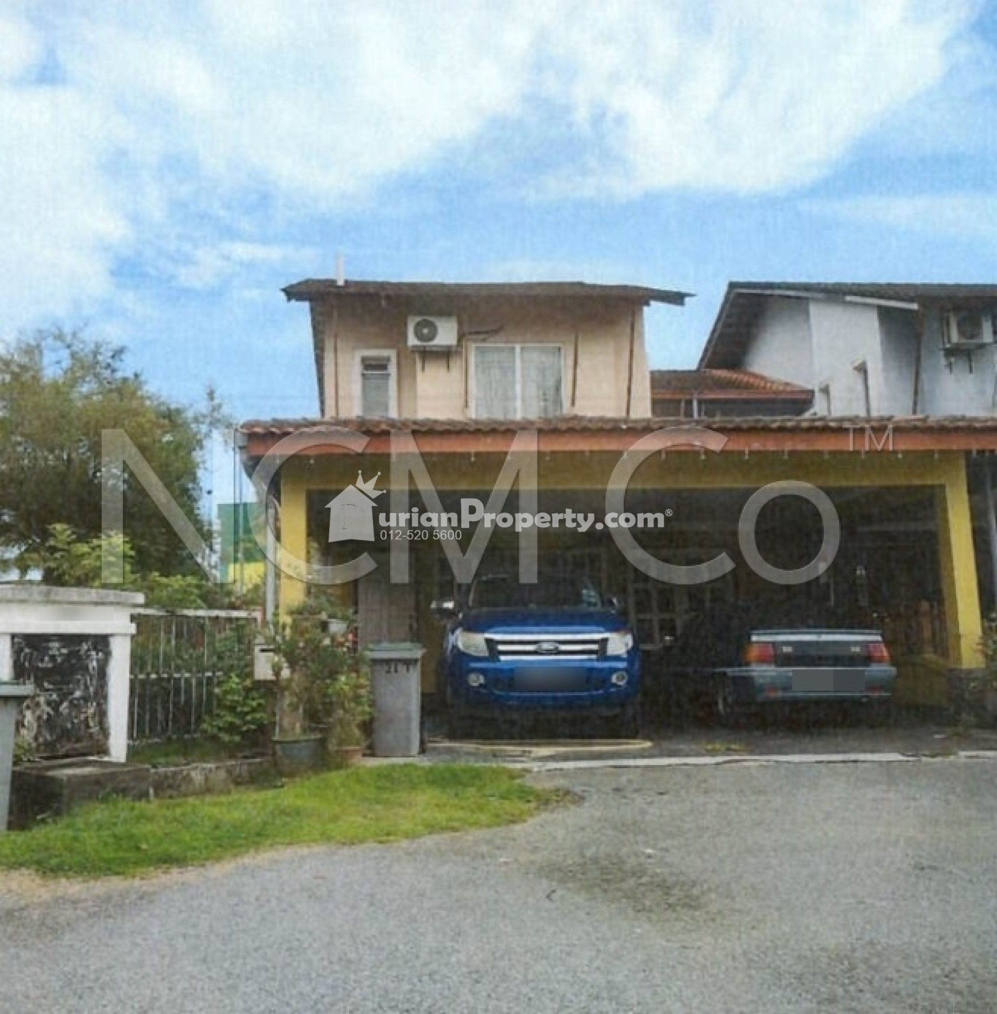 Terrace House For Auction at Persada Kasih