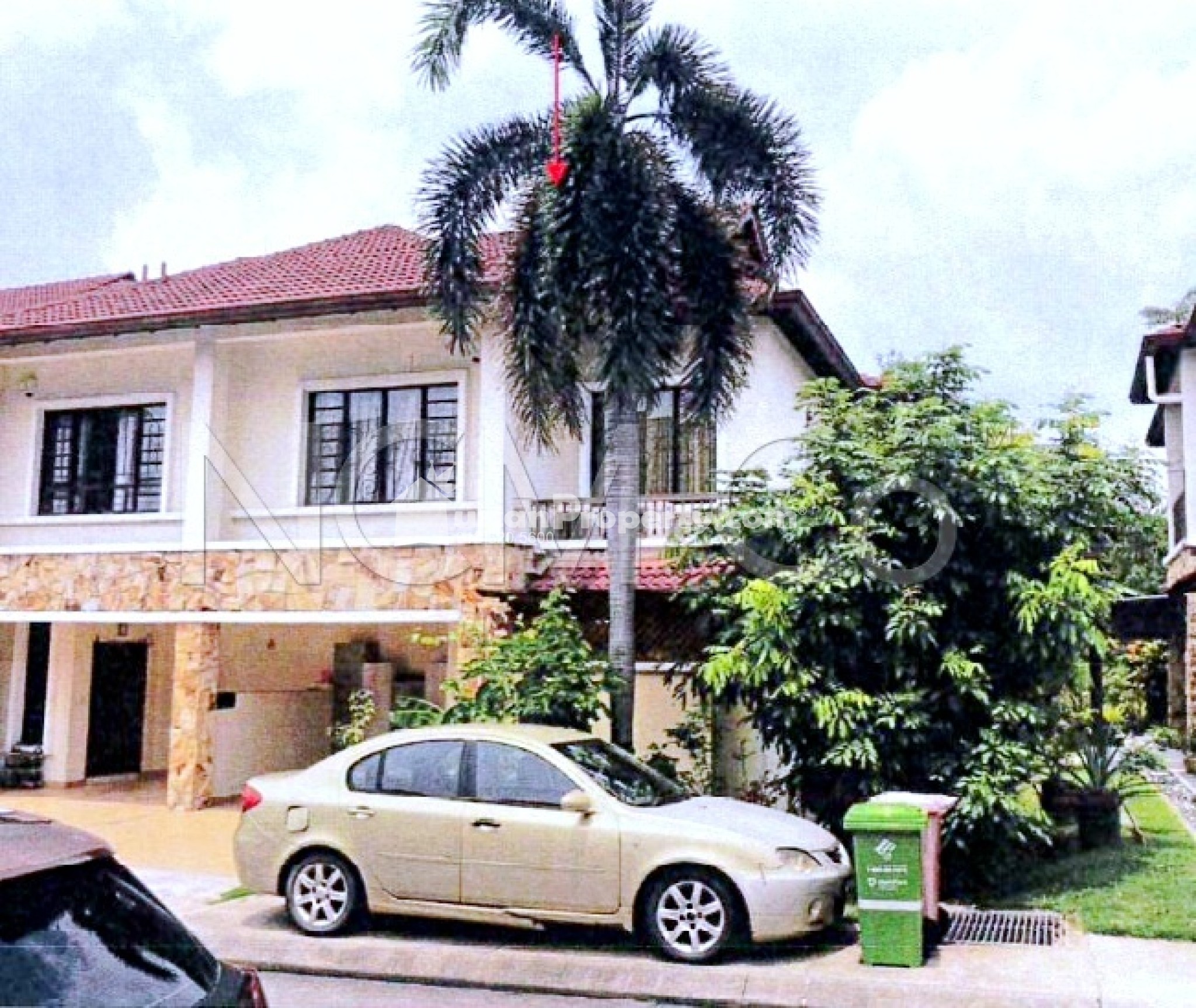 Terrace House For Auction at Precinct 14