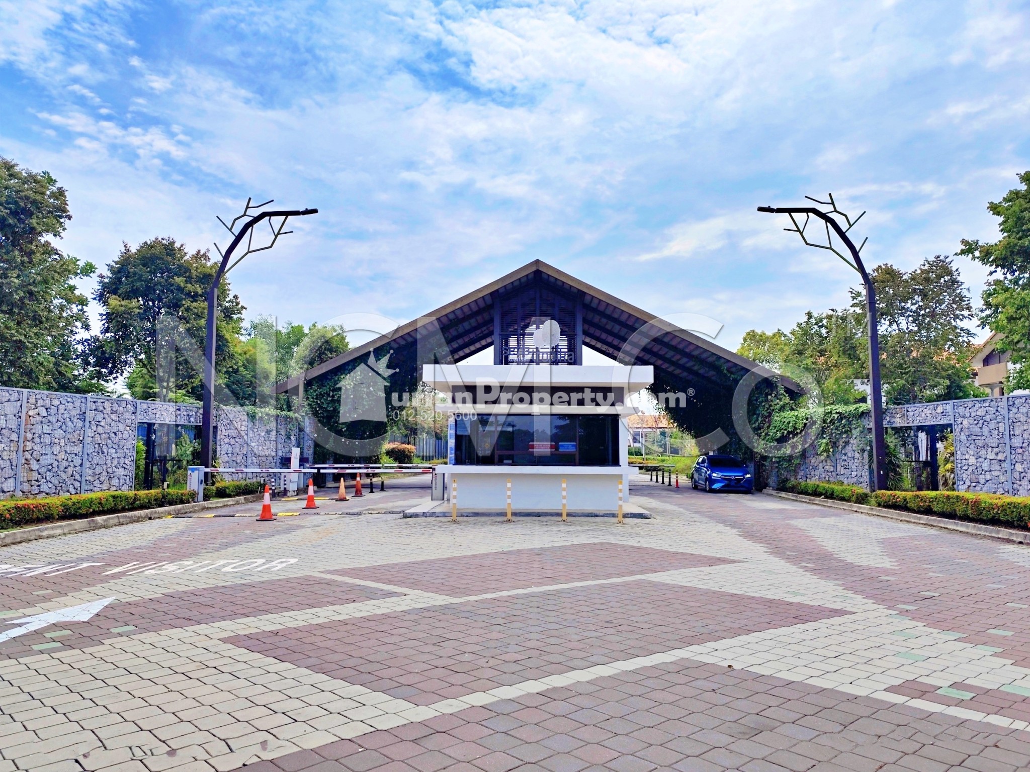 Terrace House For Auction at Setia Warisan Tropika