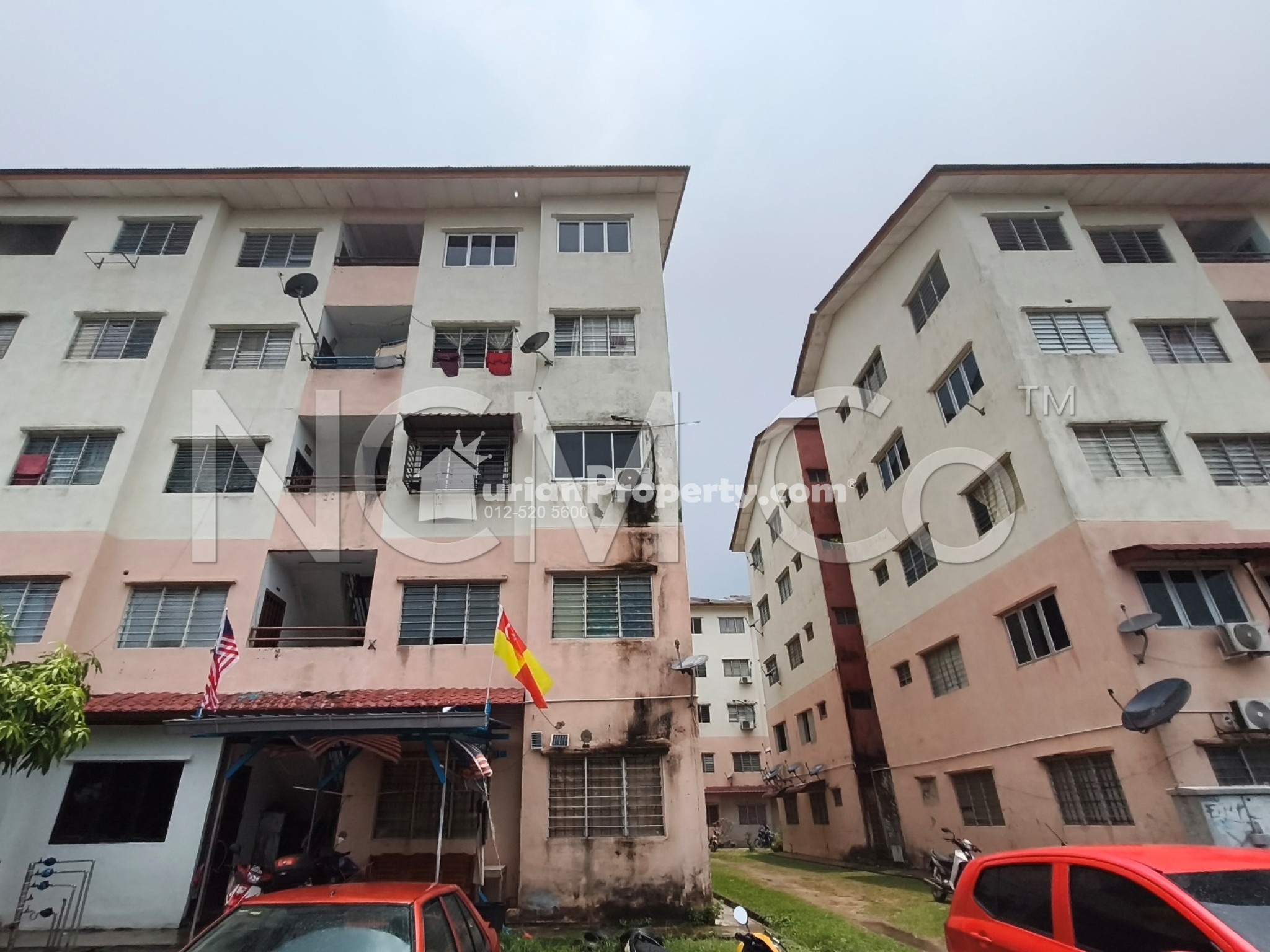 Apartment For Auction at Taman Pendamar Indah 2